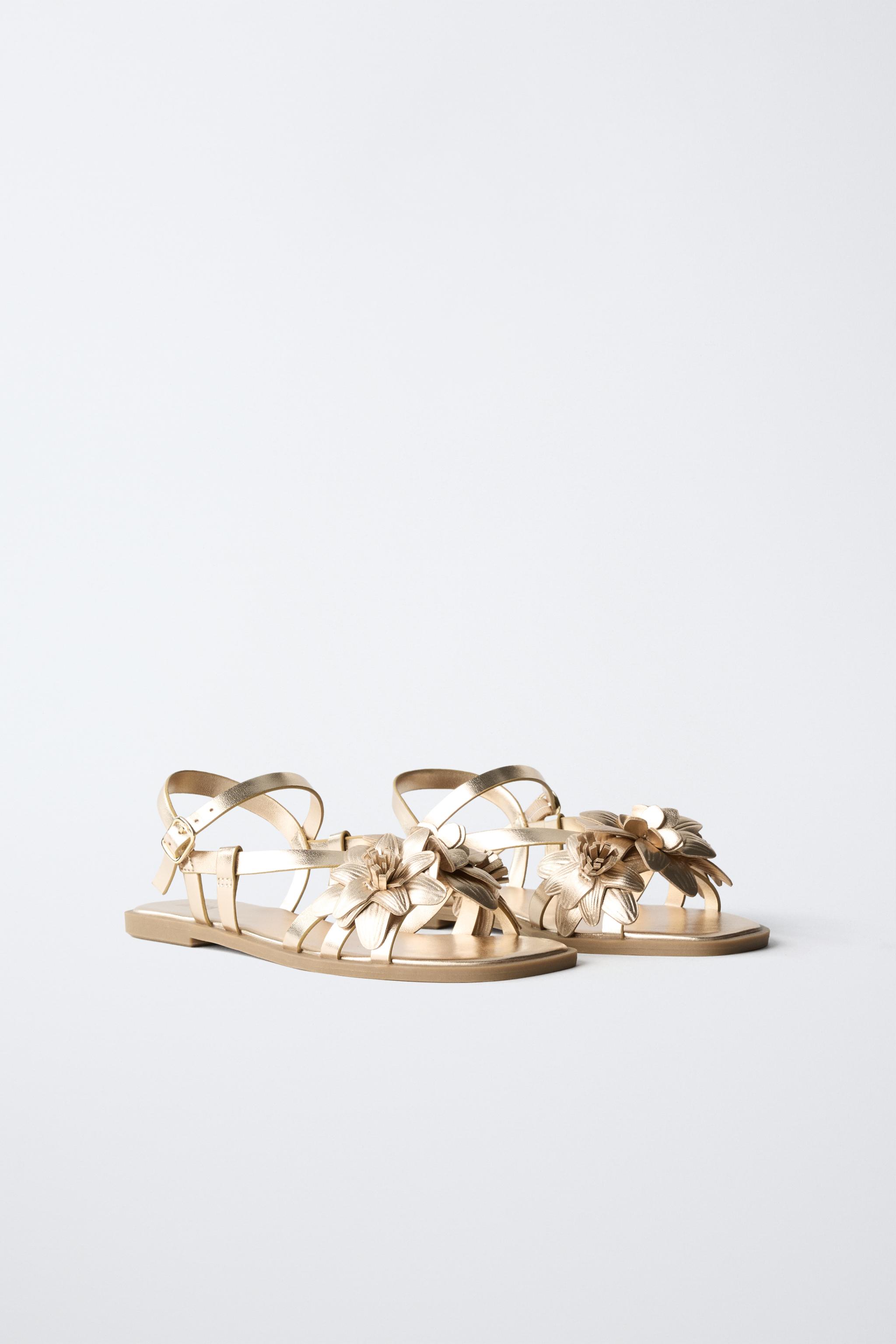METALLIC FLOWER SANDALS