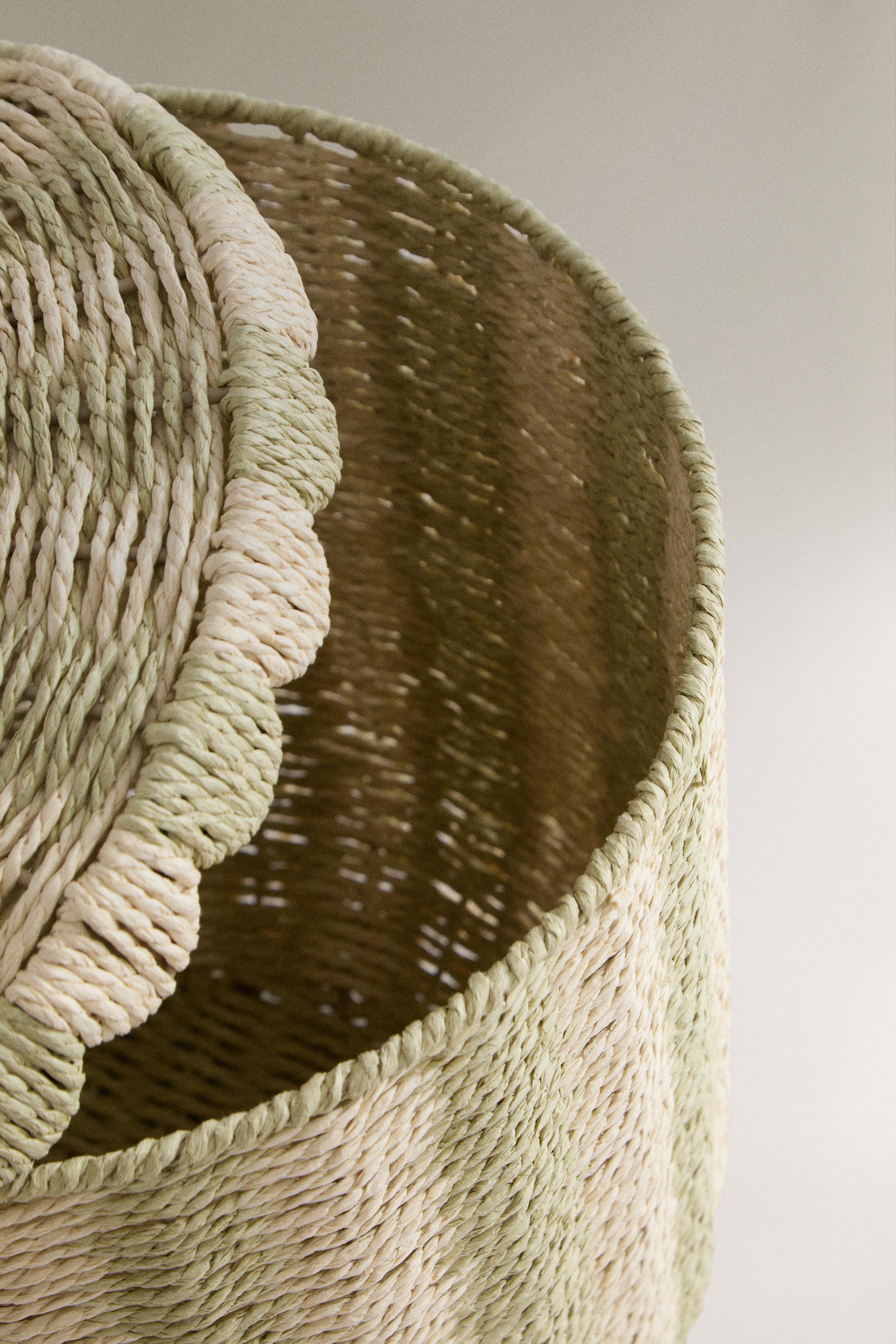 CHILDREN’S CIRCUS PAPER HAMPER