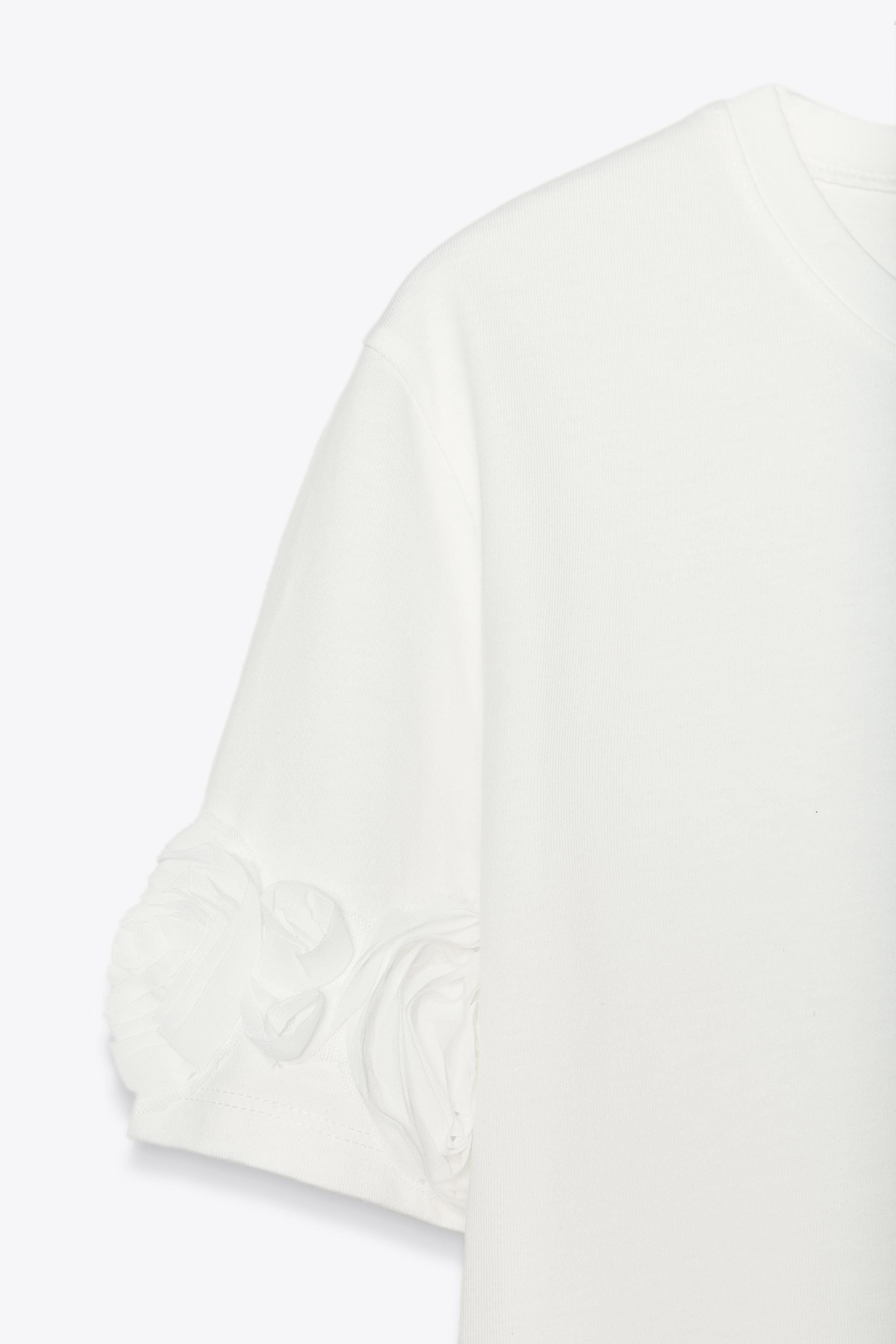 VOLUMINOUS FLORAL T-SHIRT