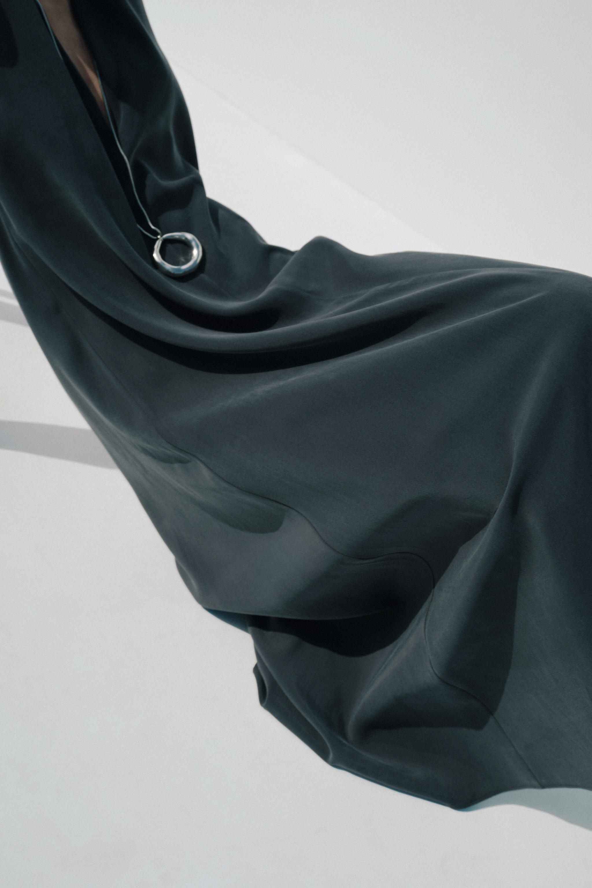 HALTER TIE MIDI DRESS