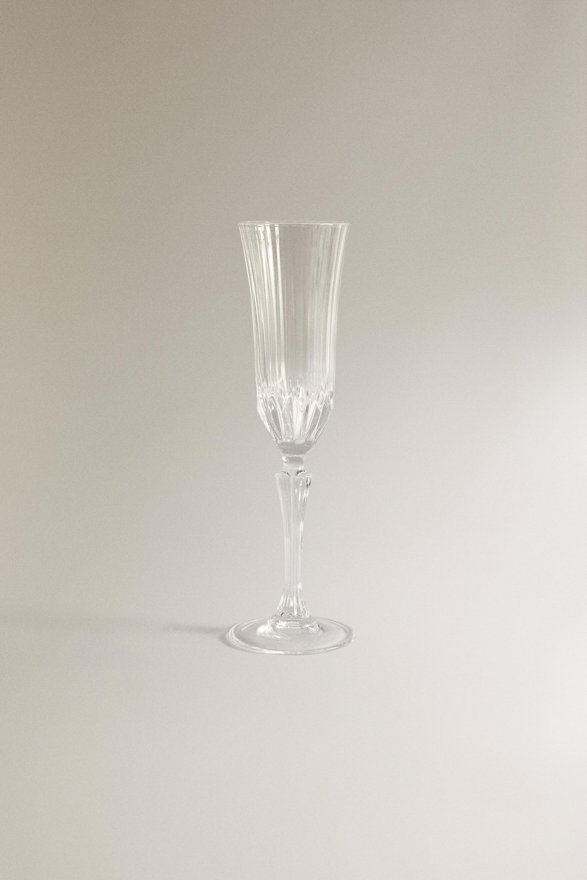 ENGRAVED CRYSTALLINE FLUTE GLASS WITH ENGRAVED GLASS EFFECT