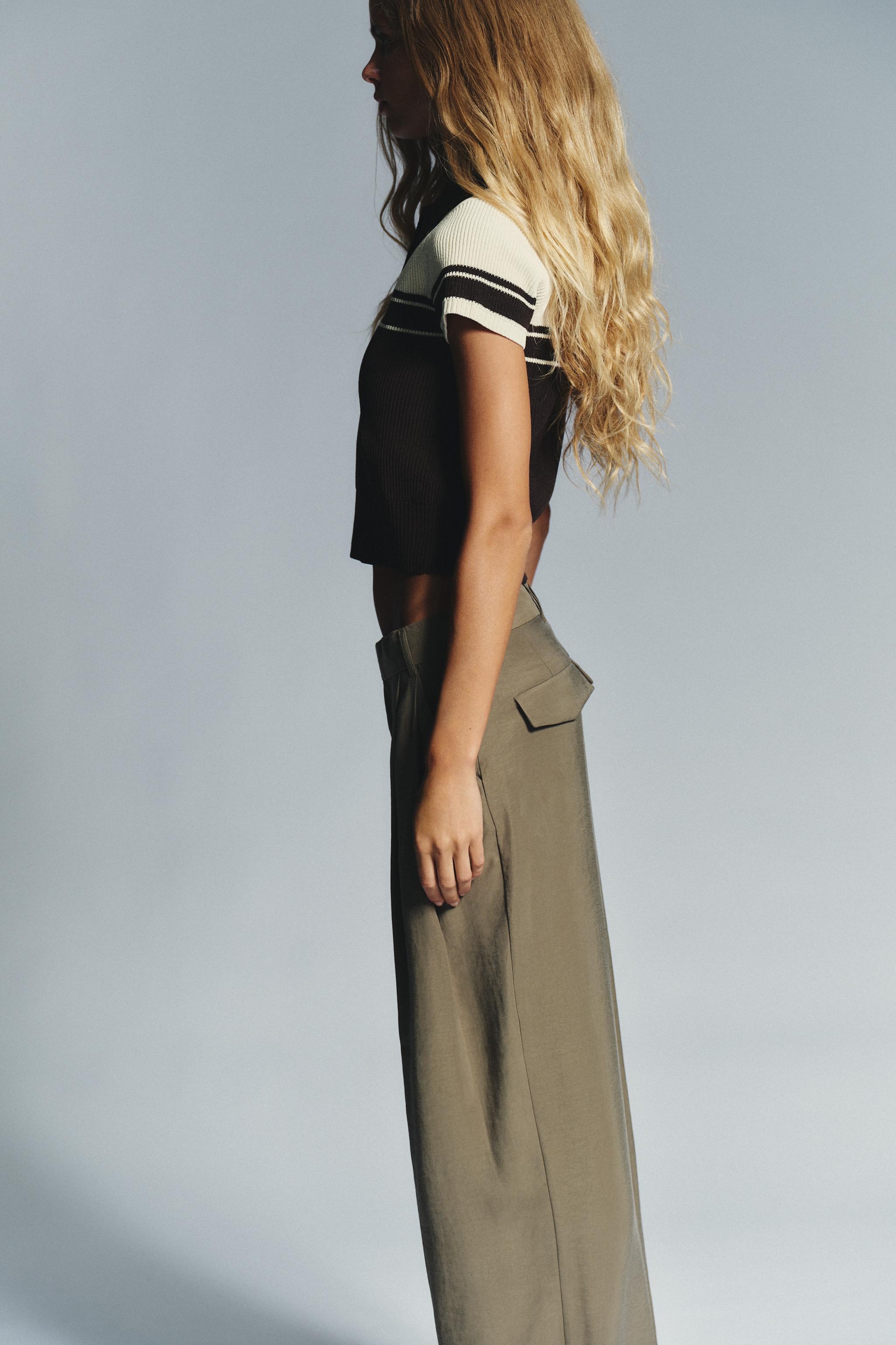 RIBBED KNIT POLO TOP