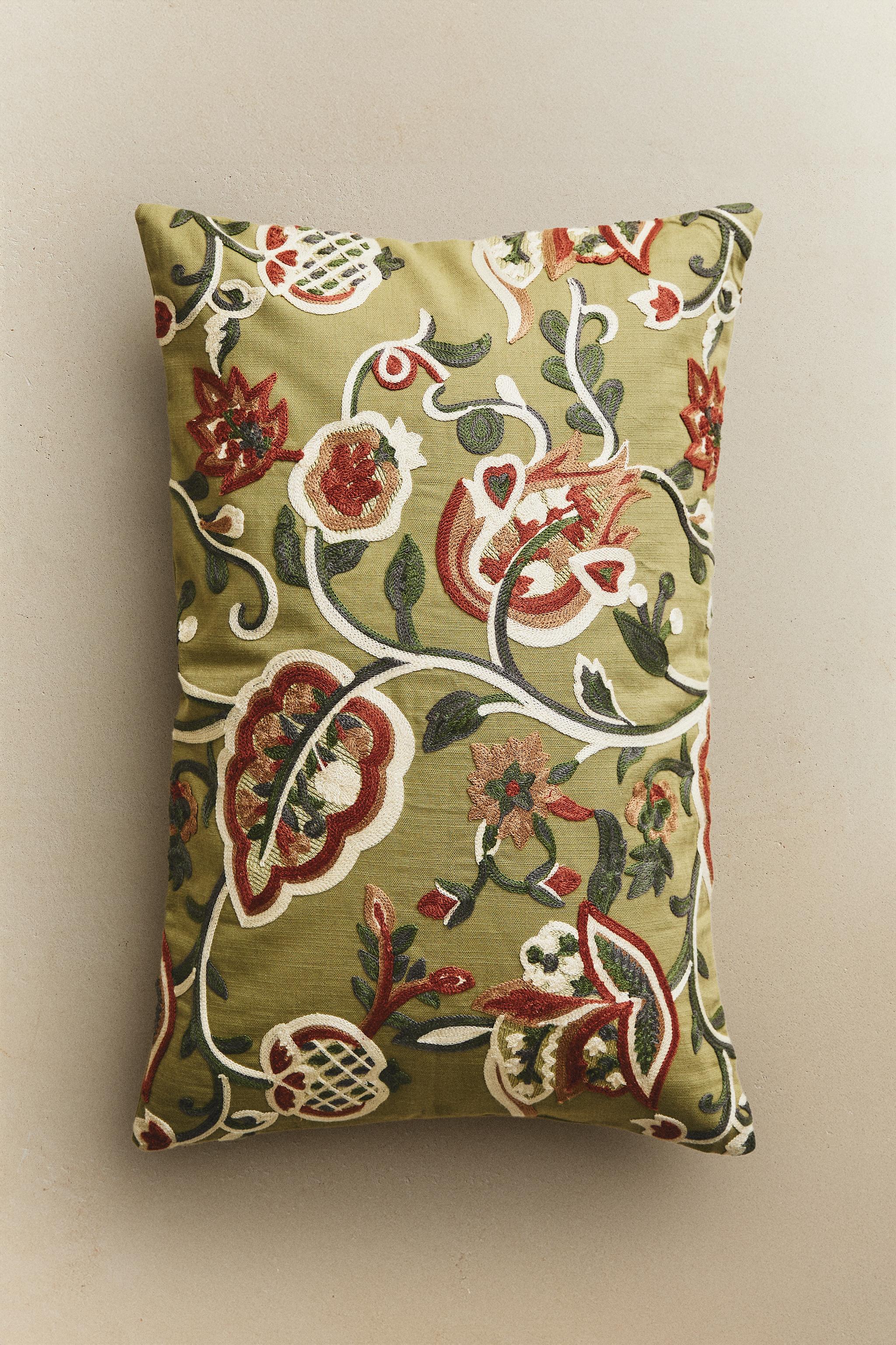 EMBROIDERED THROW PILLOW COVER