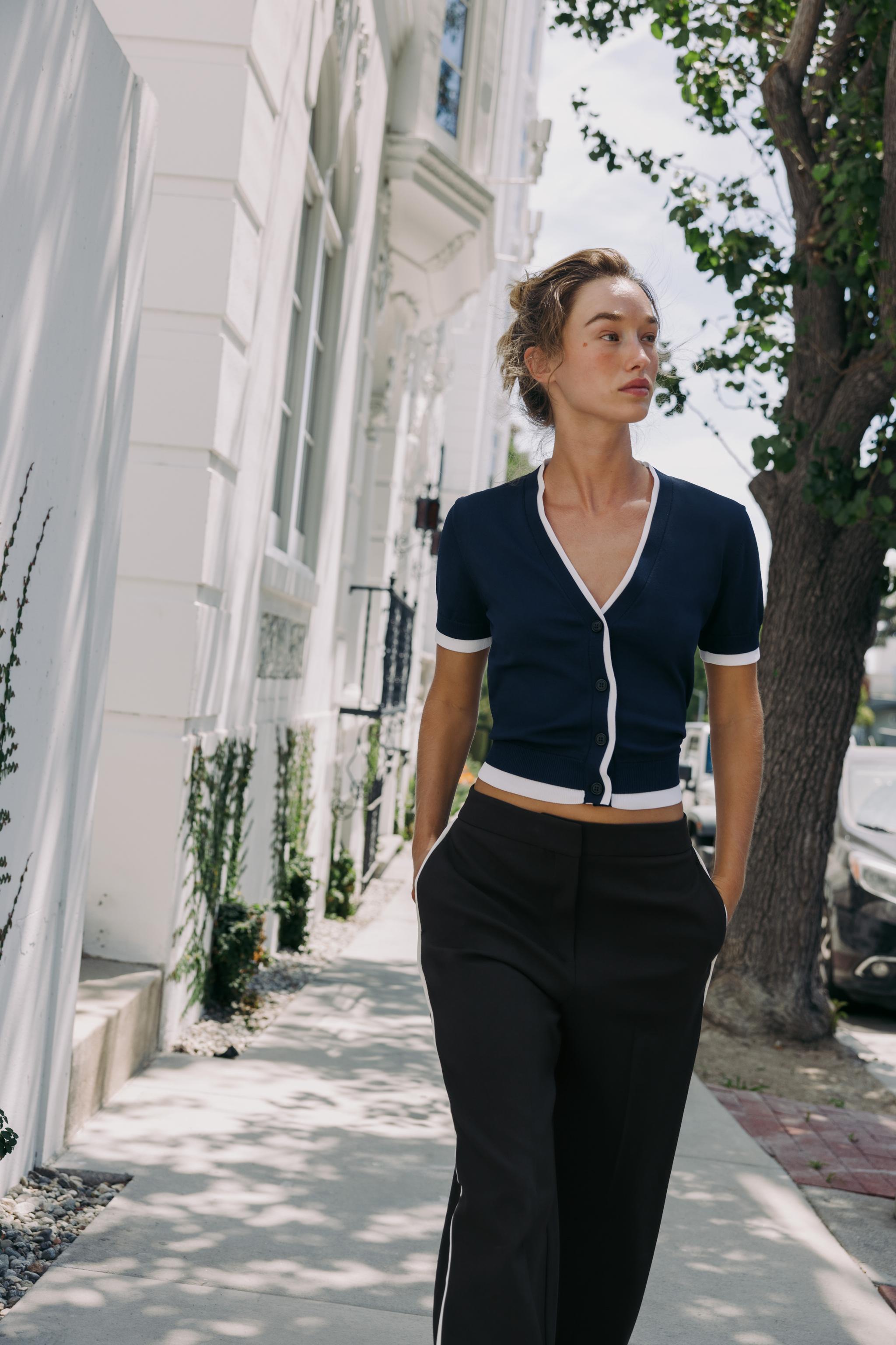 DOUBLE-LAYER TRIM CARDIGAN