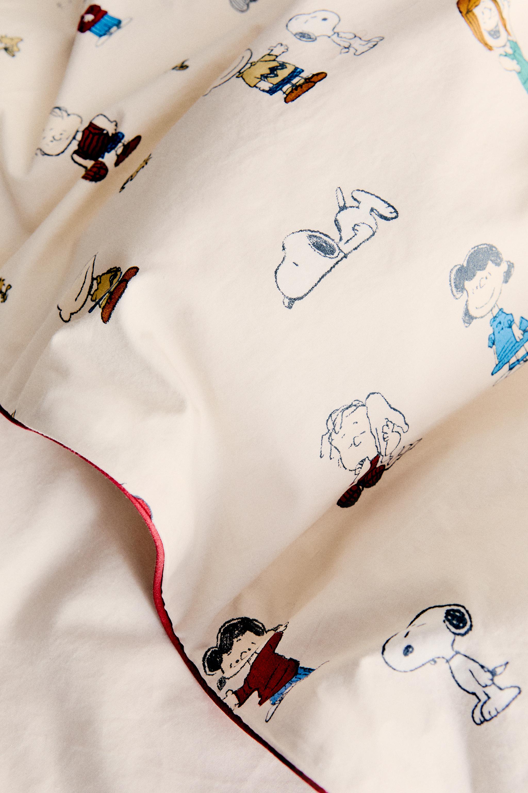 PEANUTS™ CHILDREN’S REVERSIBLE DUVET COVER