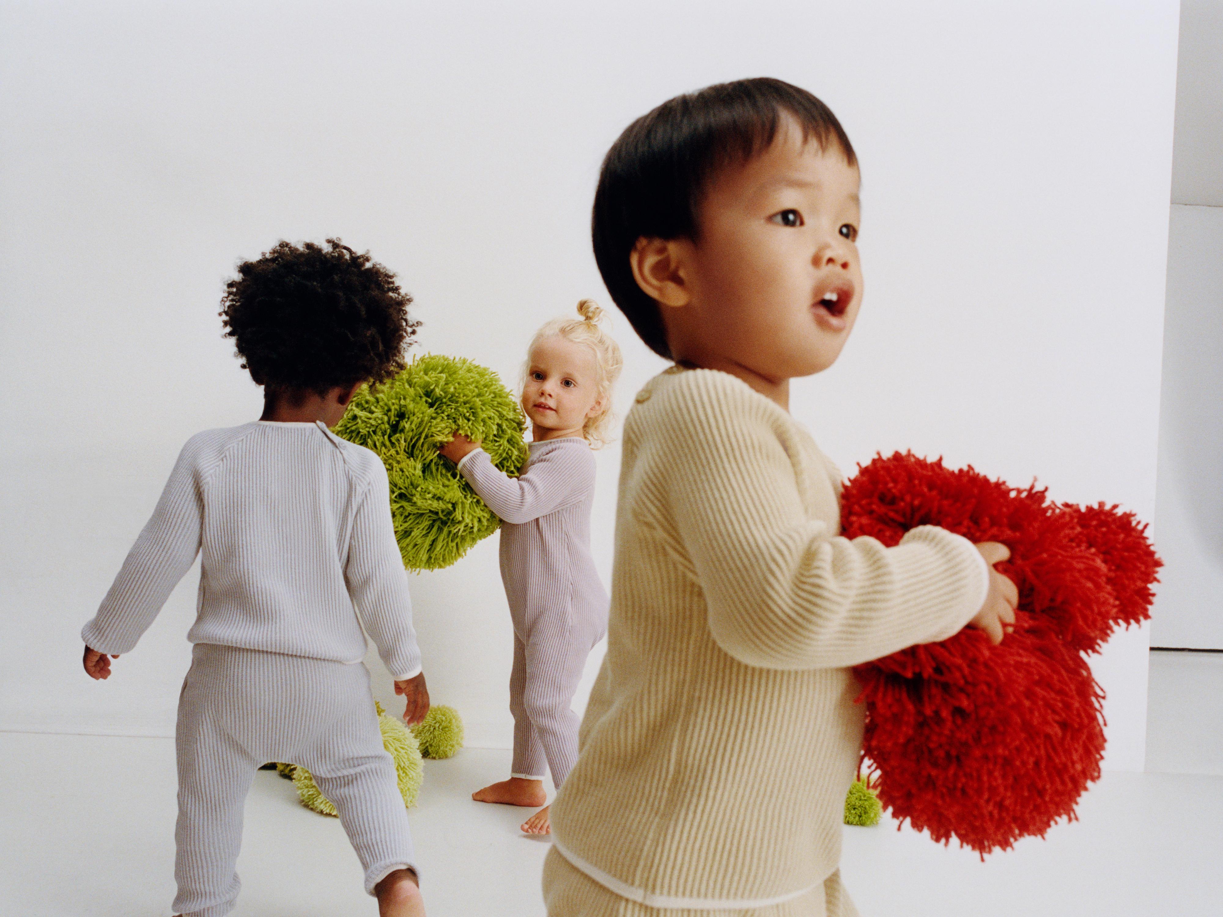 CONTRAST PIPING SWEATER