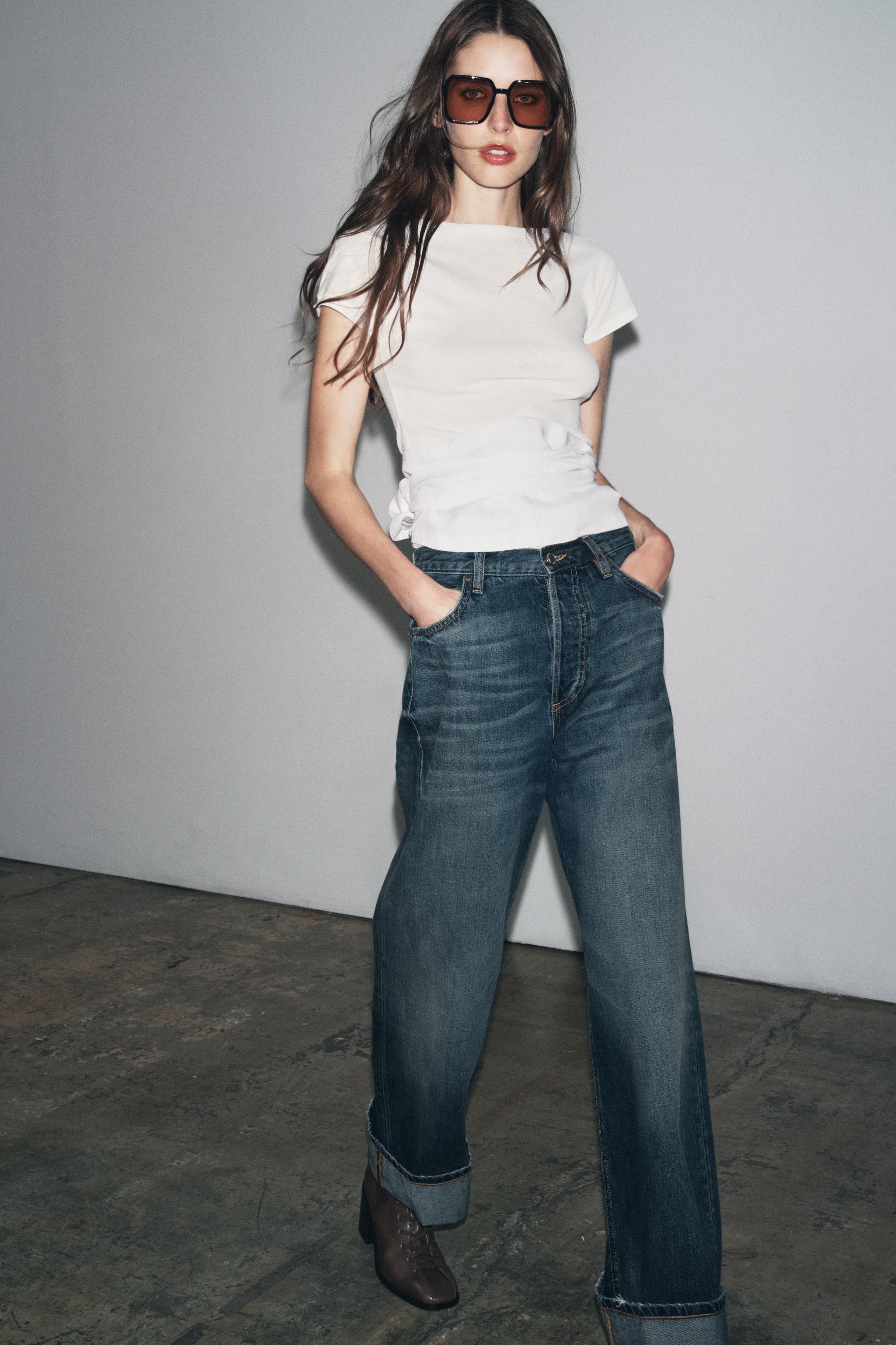 SHORT SLEEVE T-SHIRT