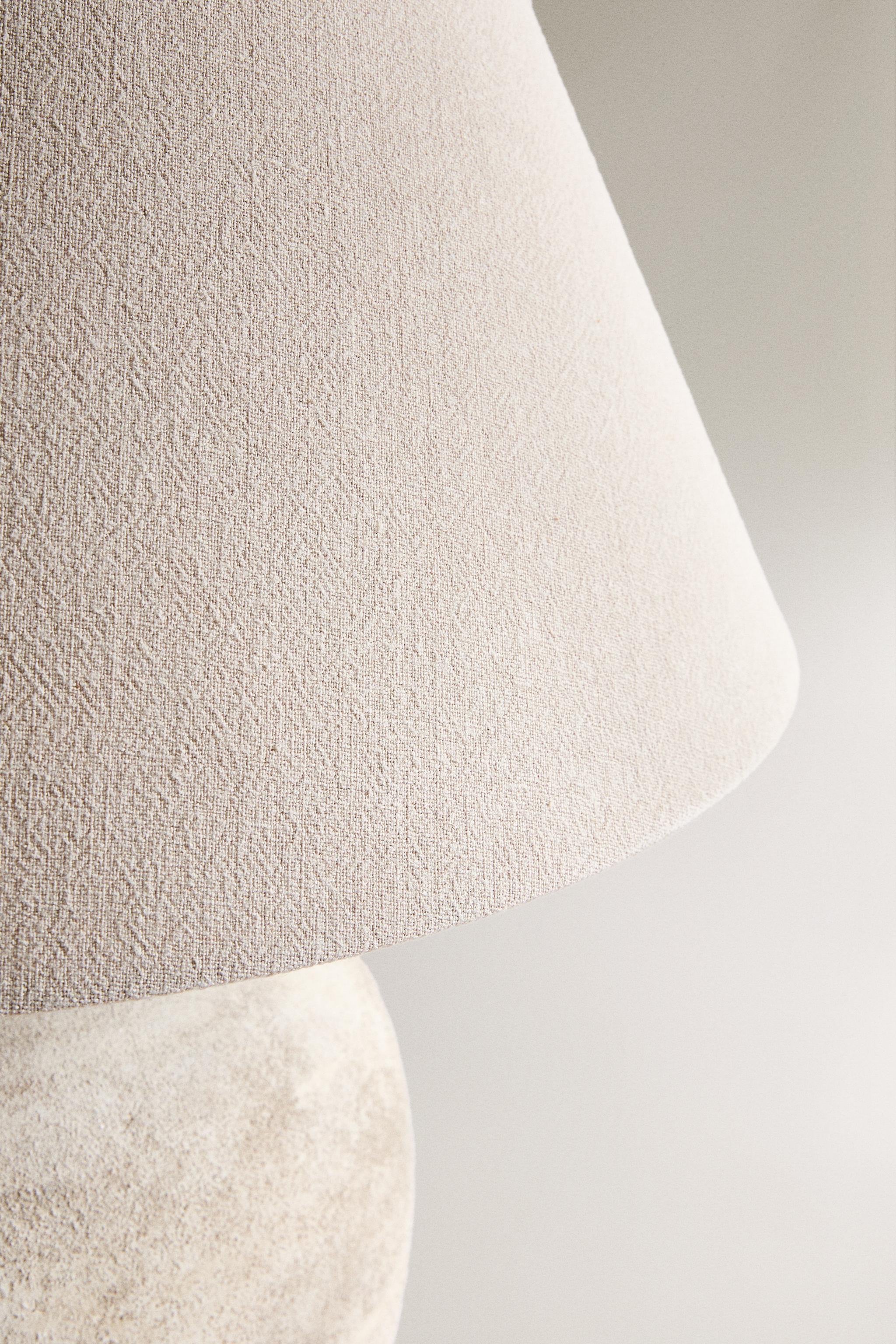 LARGE ANTIQUE FINISH CERAMIC TABLE LAMP