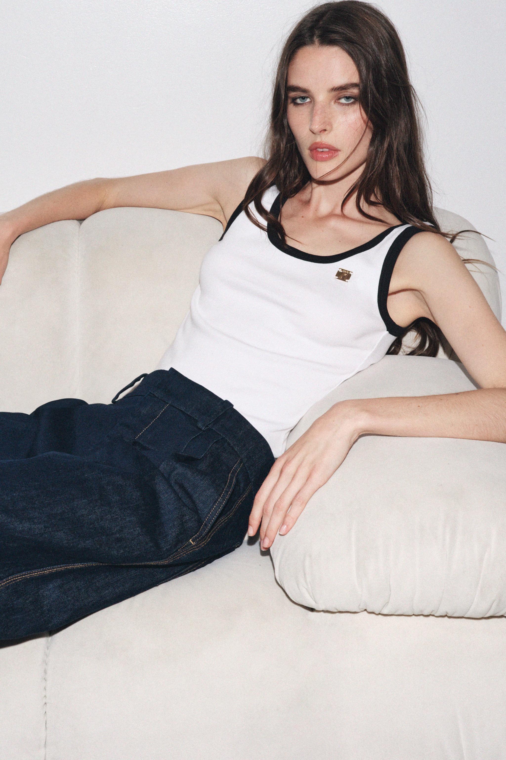 ZARA BROOCH TRIM TOP