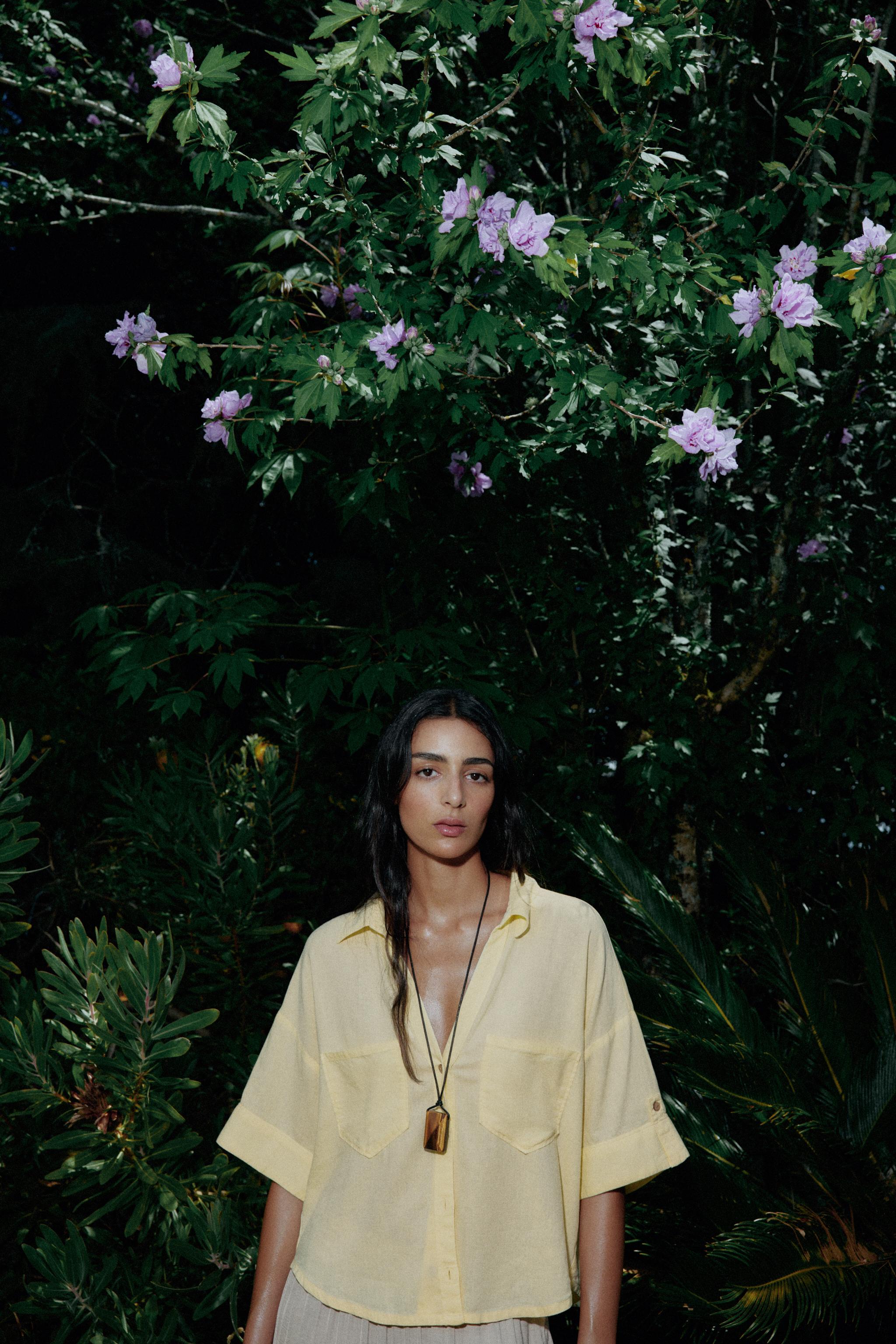 LINEN BLEND CROPPED SHIRT