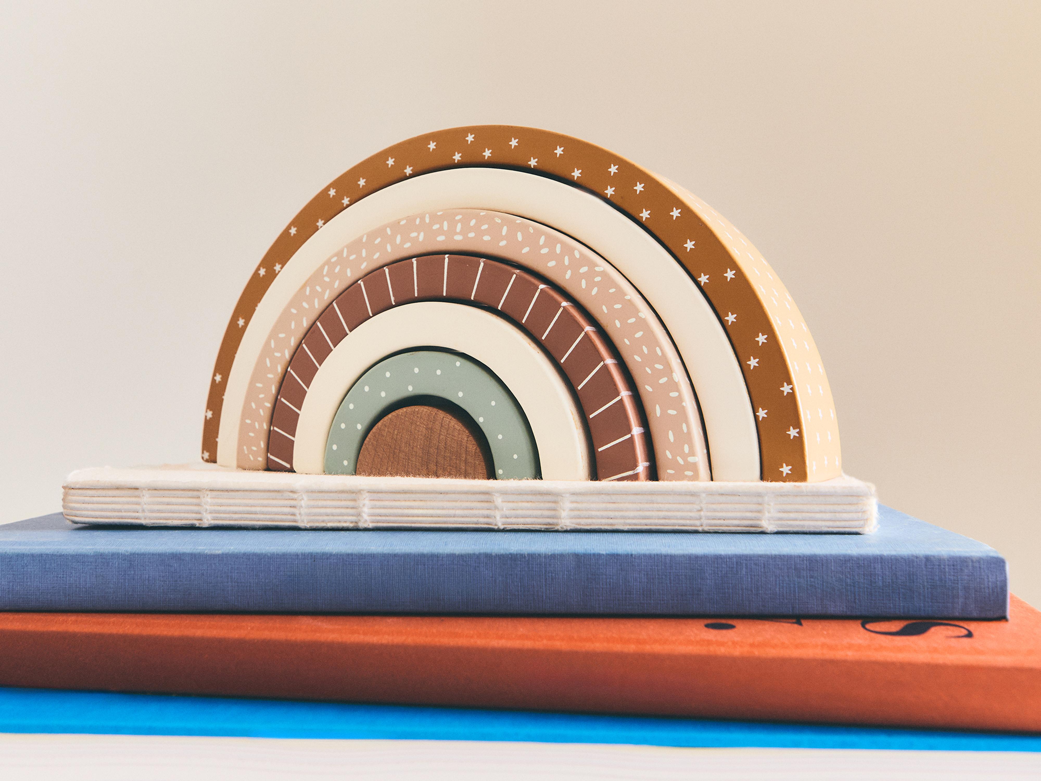 CHILDREN'S TOY RAINBOW BLOCKS