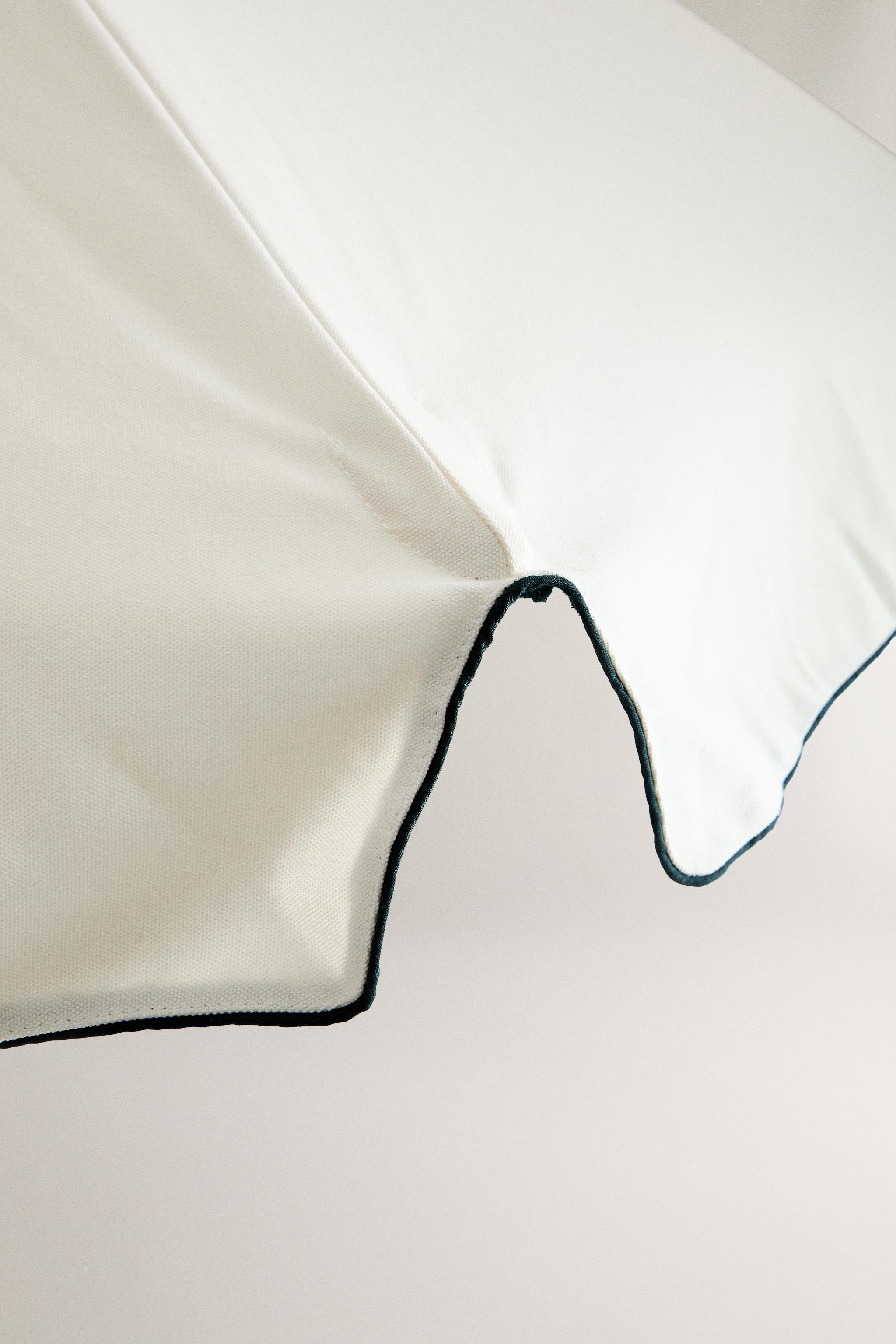 ASH WOOD CONTRAST BEACH UMBRELLA