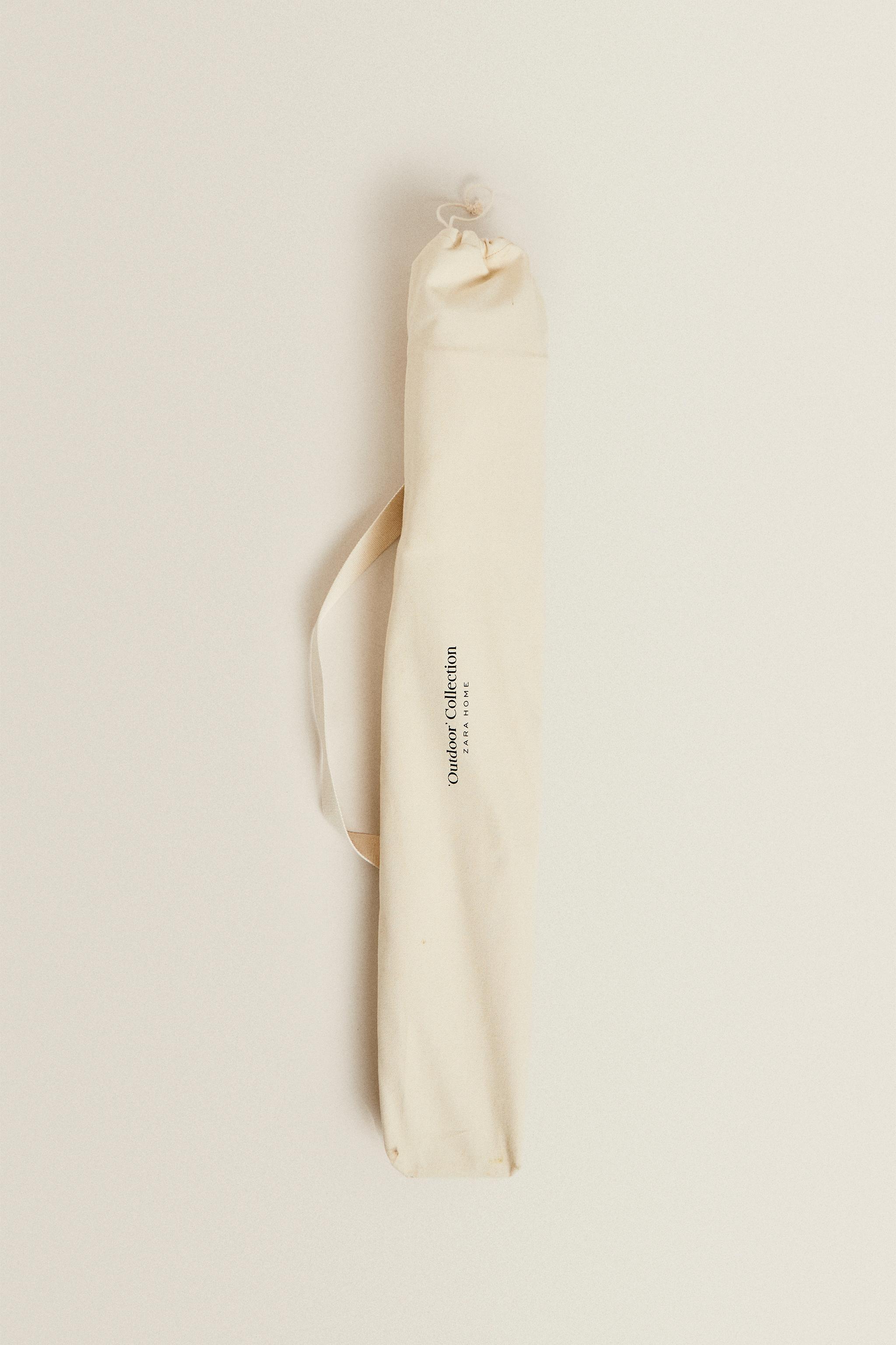 FOLDING ALUMINUM AND CANVAS CHAIR