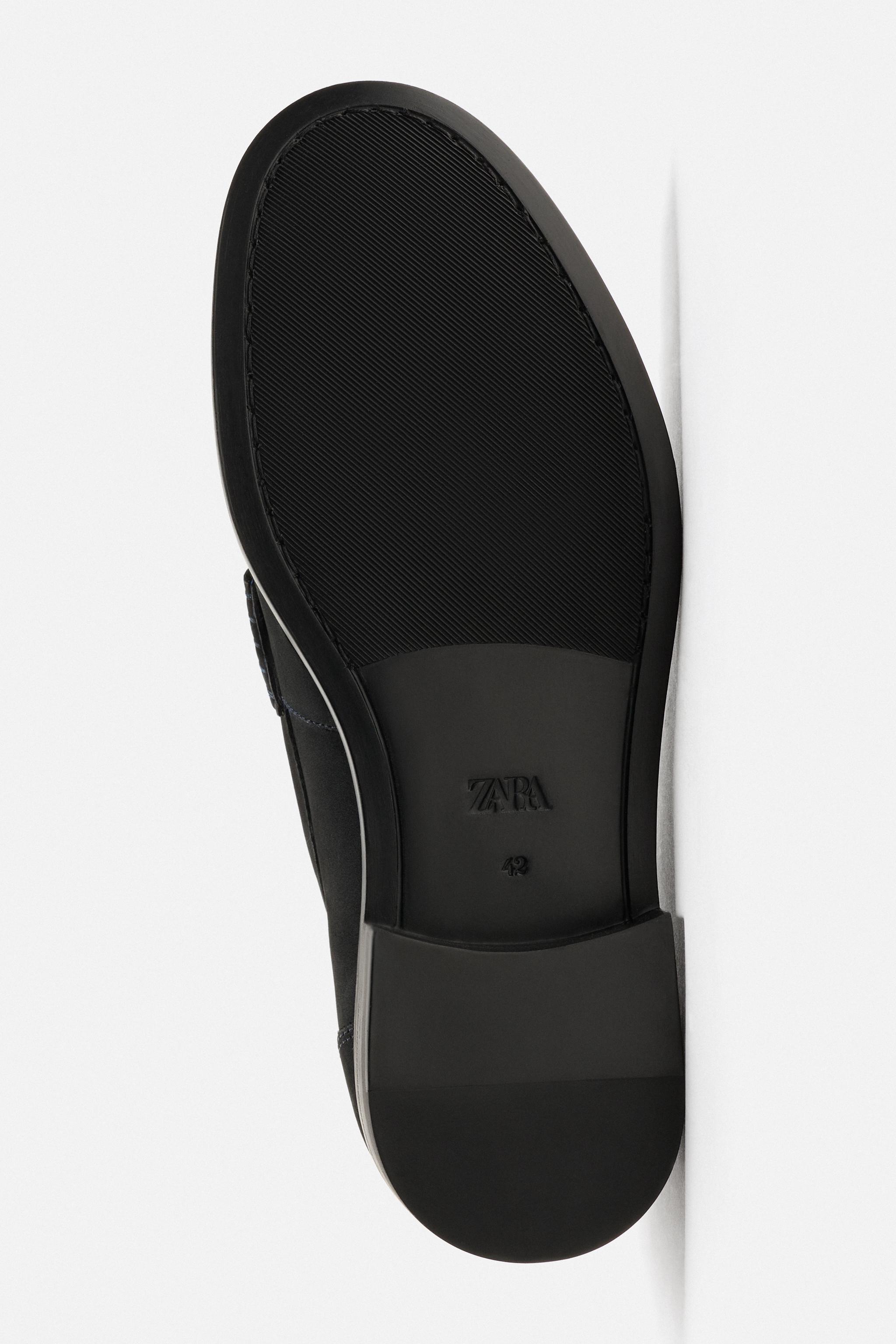 LEATHER TASSEL LOAFERS