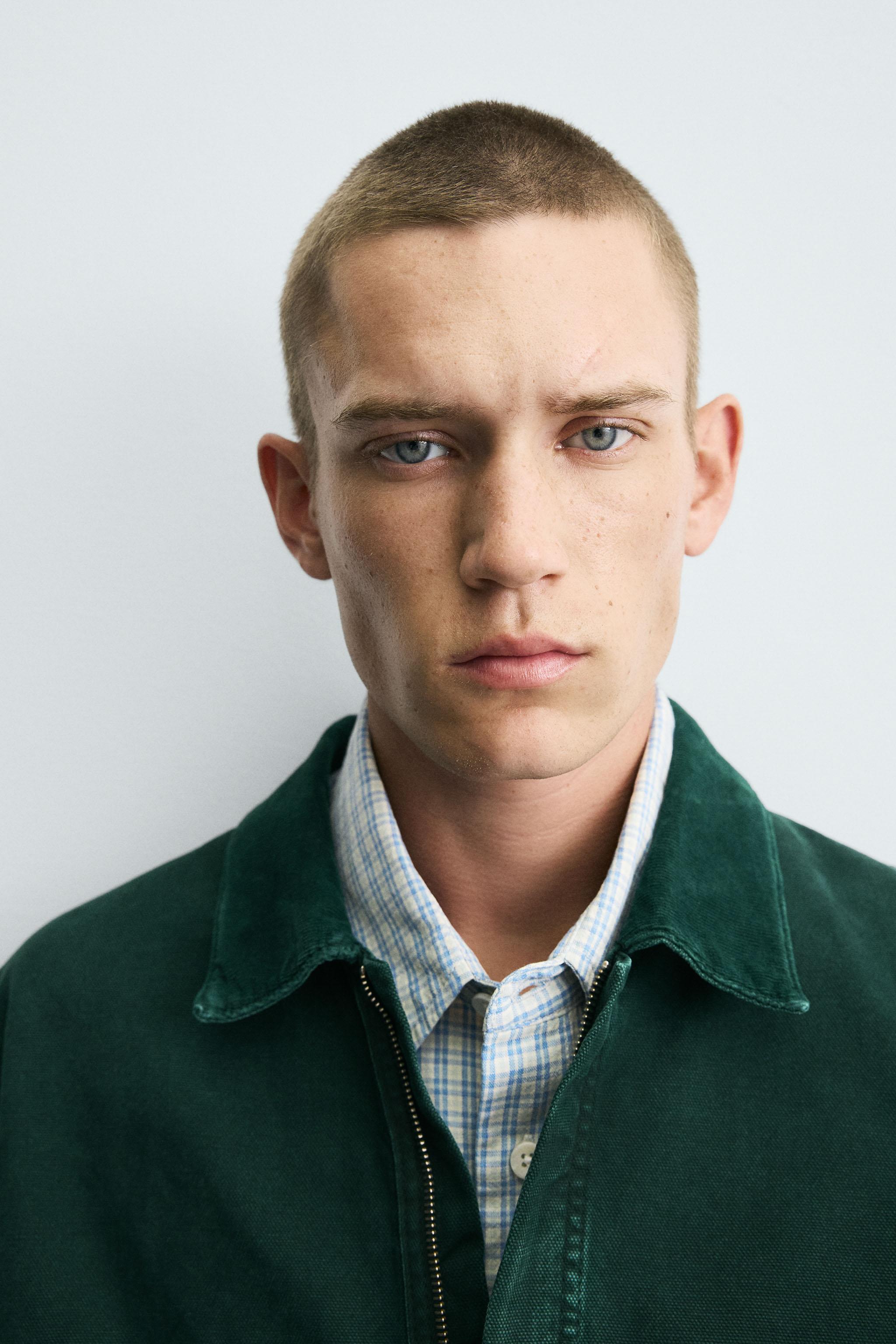 CROPPED FIT DENIM JACKET