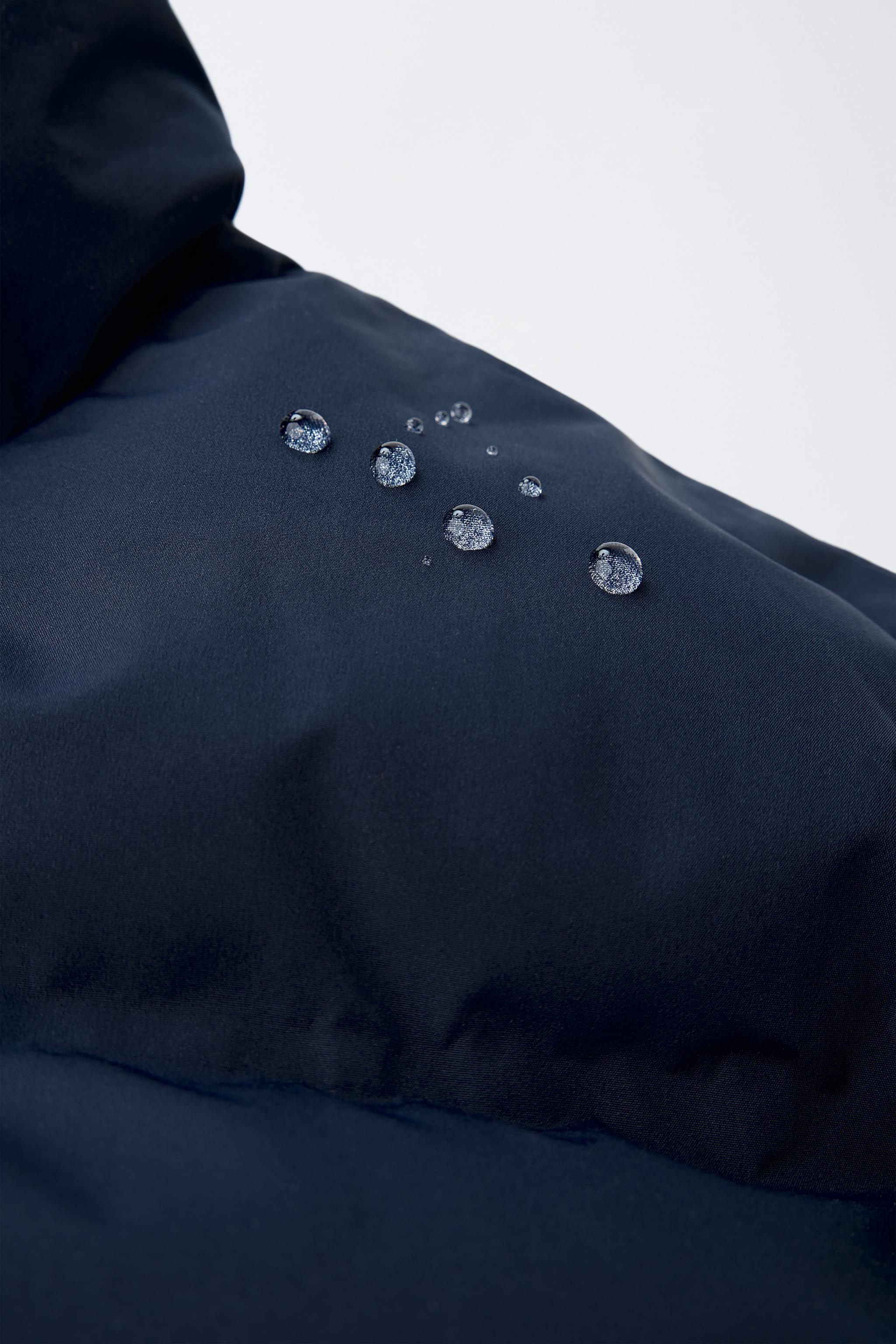 PUFFER COAT WITH LABEL WATER REPELLENT