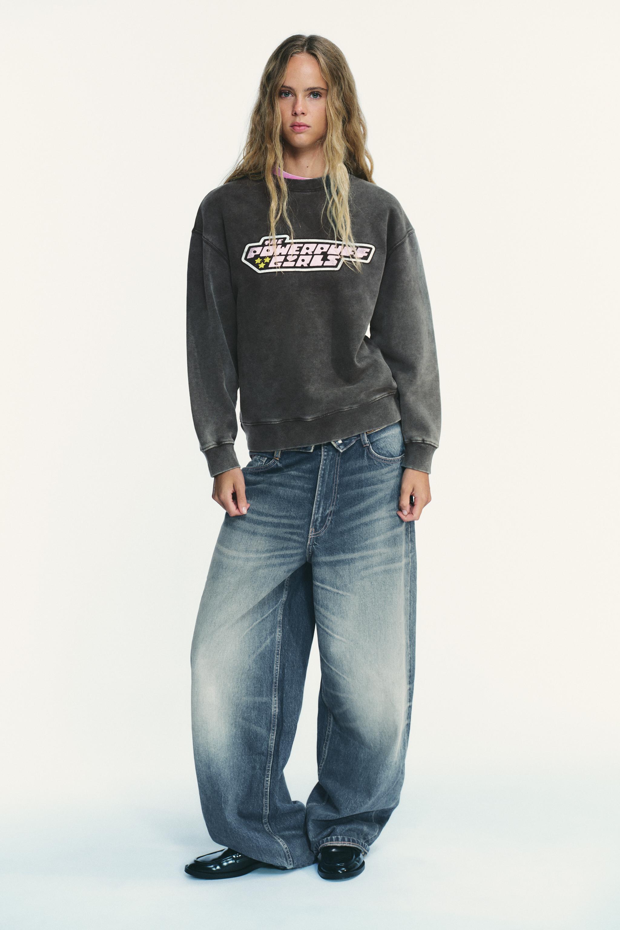 THE POWERPUFF GIRLS™ WASHED EFFECT SWEATSHIRT