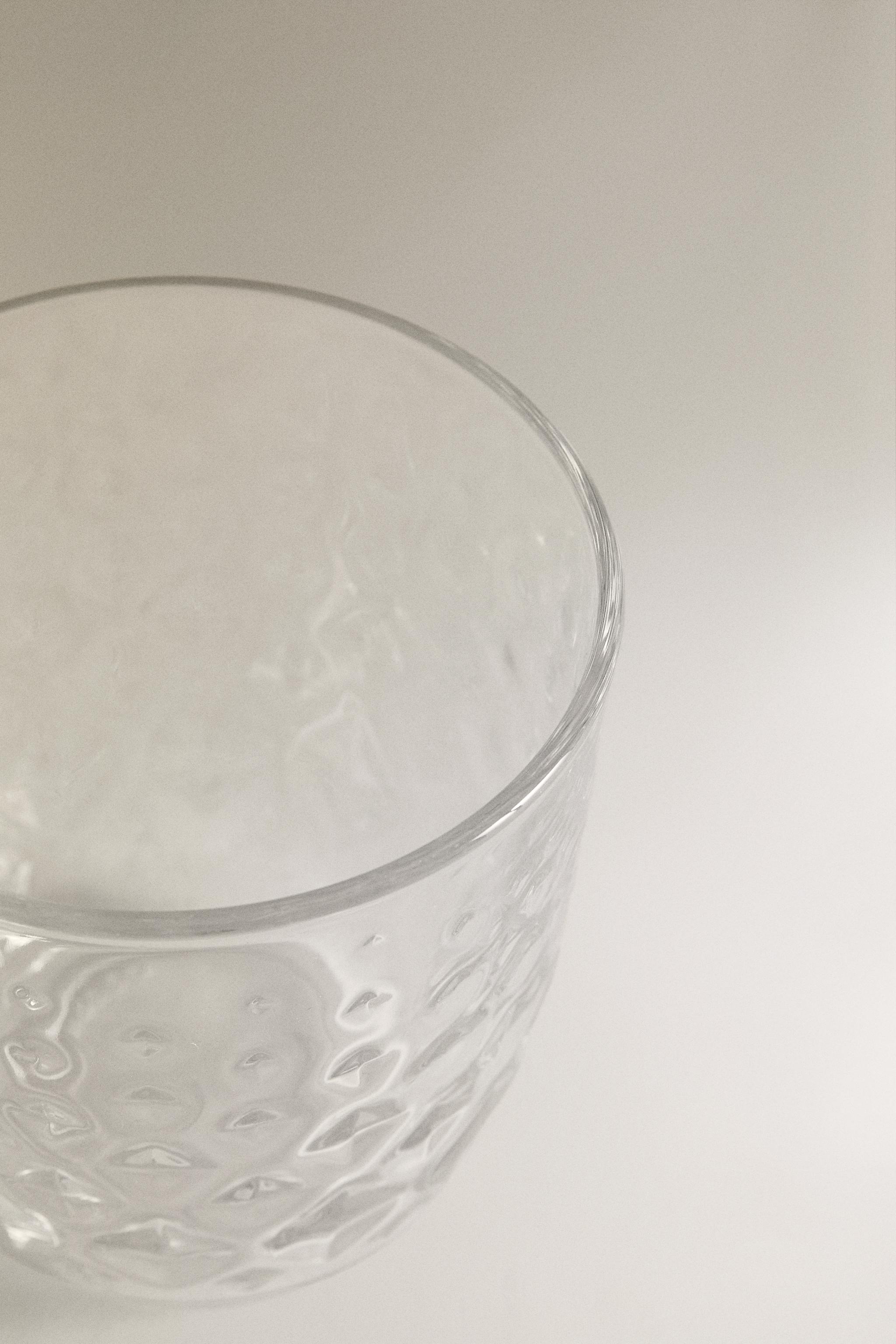 RAISED DESIGN TUMBLER