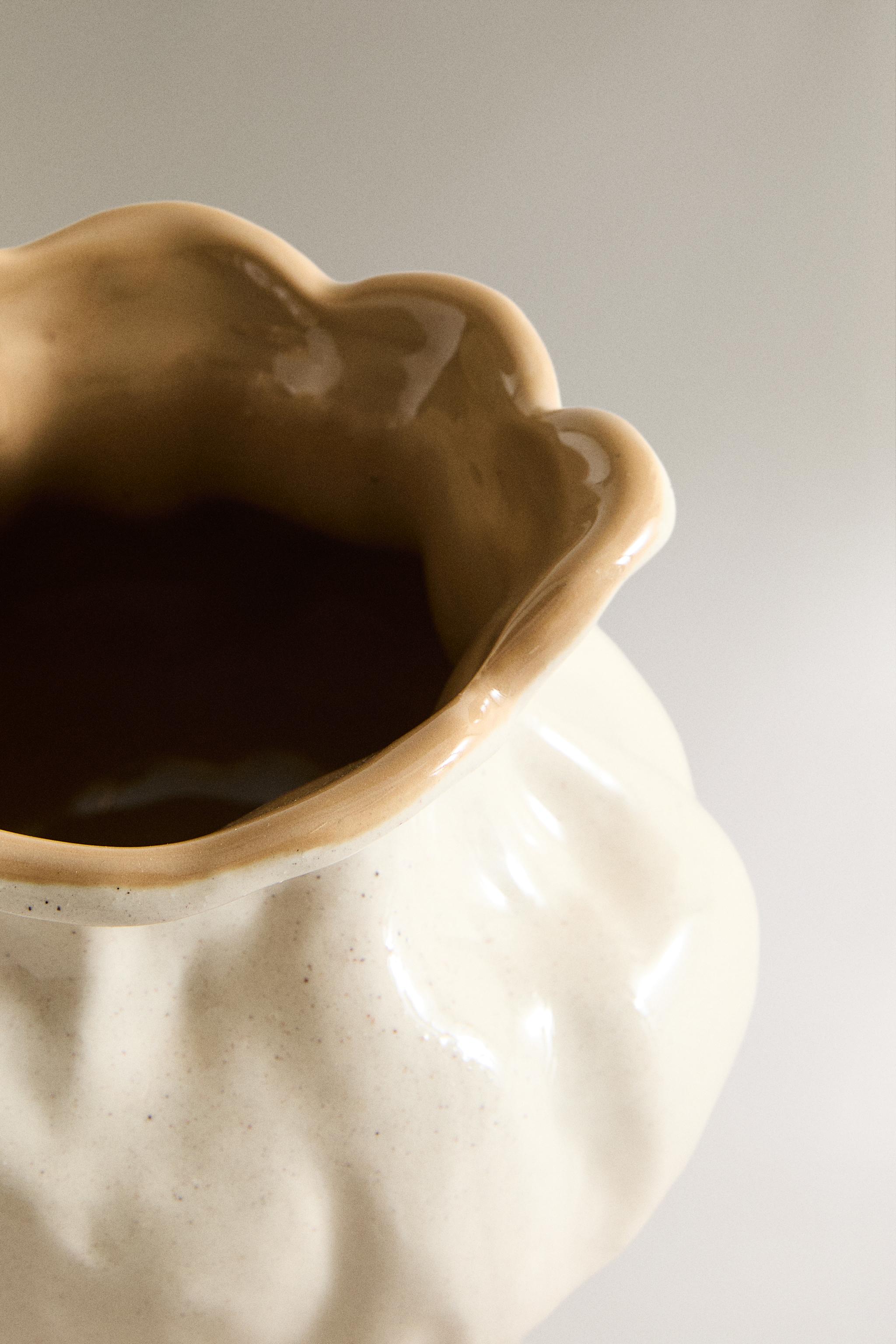 ARTICHOKE CERAMIC VASE