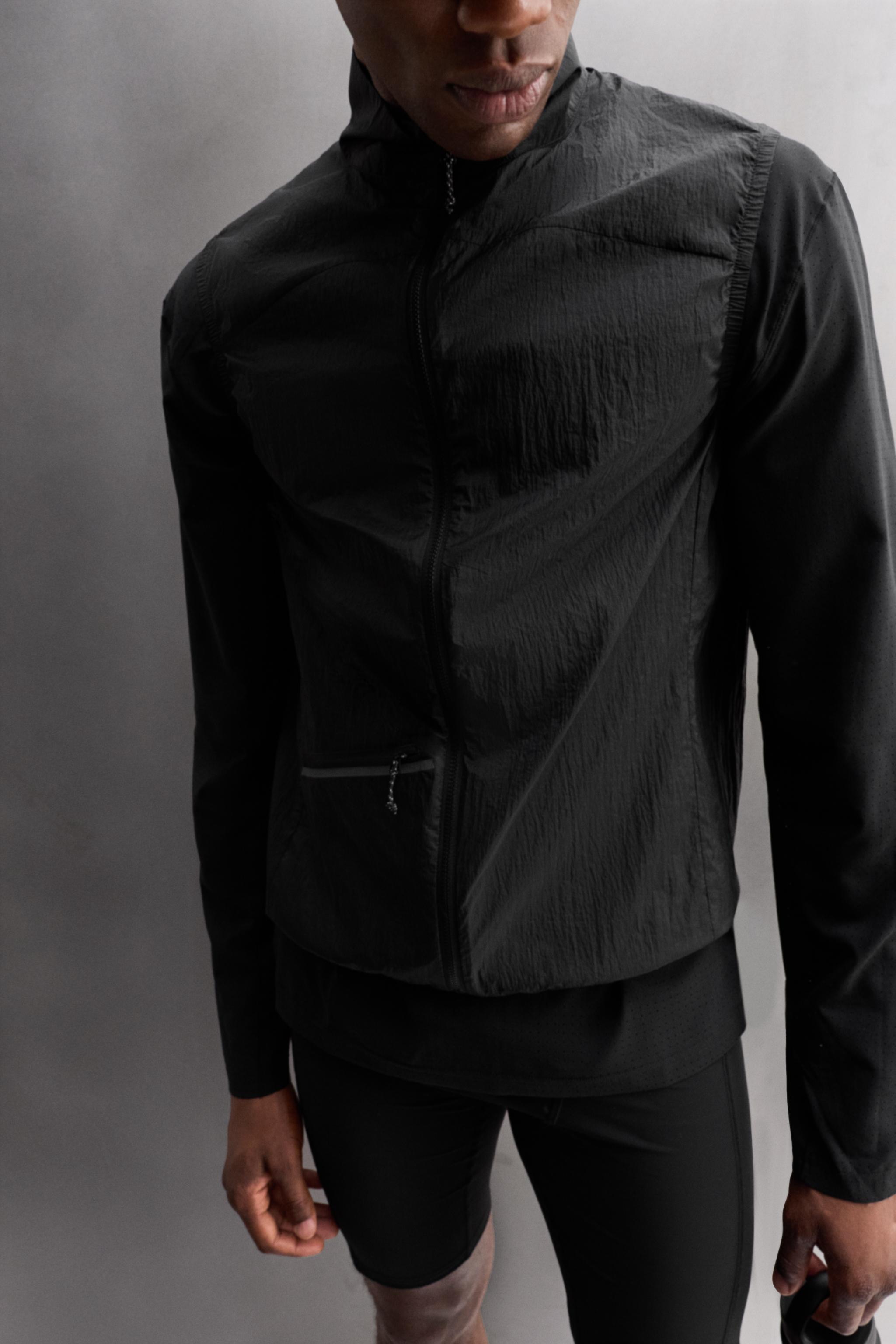 LIGHTWEIGHT TECHNICAL VEST