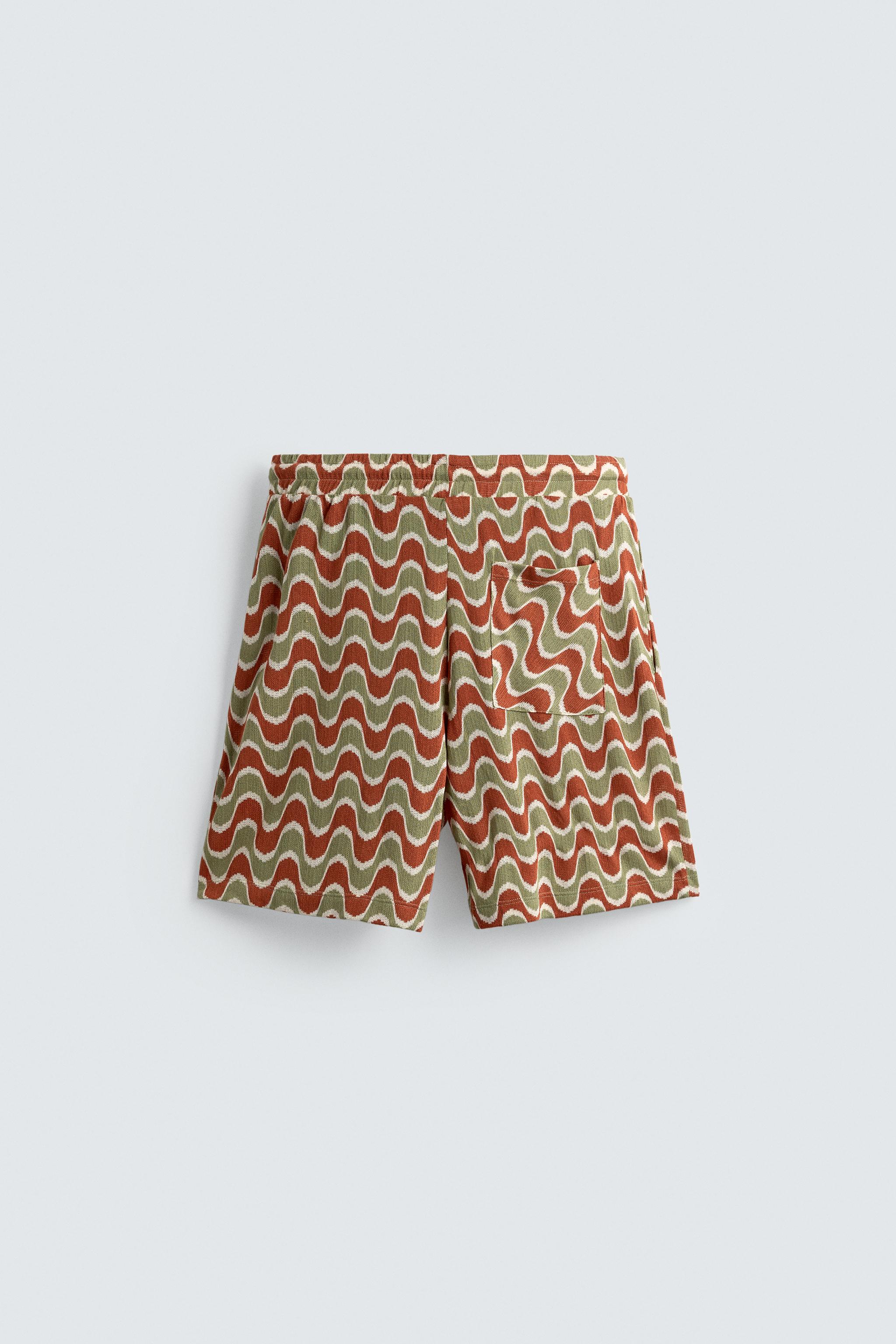 GEOMETRIC JACQUARD SHORTS
