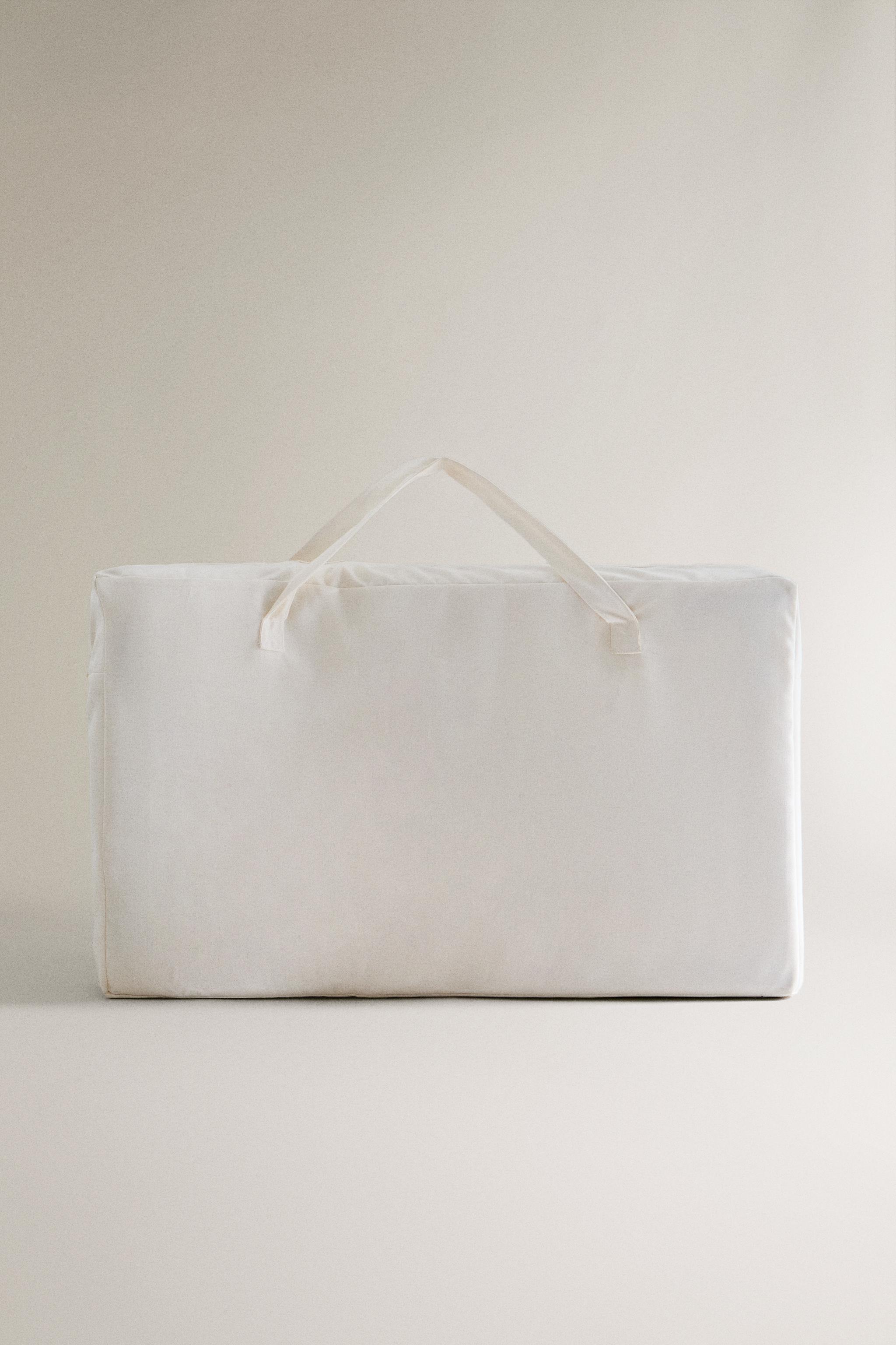 RECLINING FLOOR BEACH LOUNGER