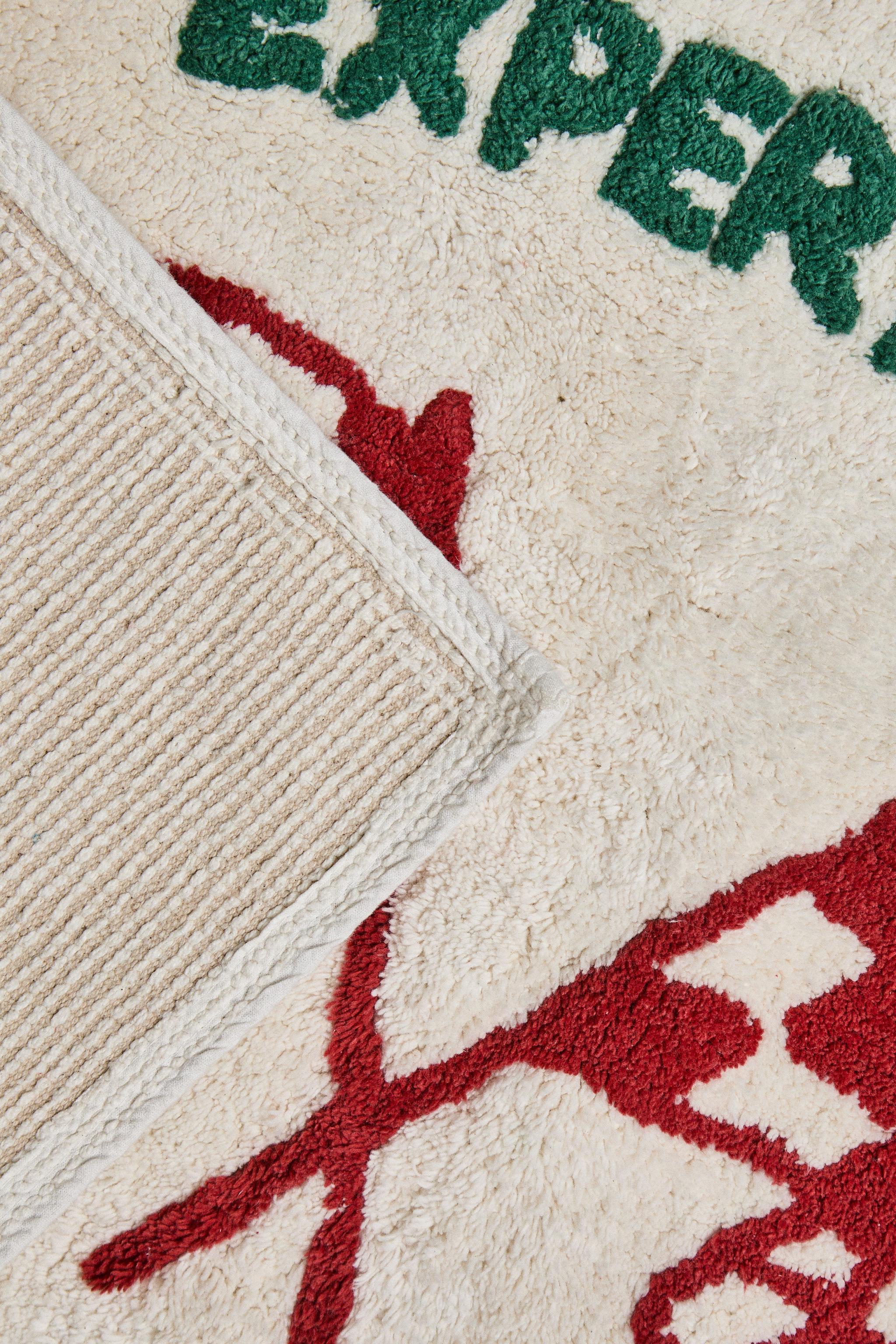 CHILDREN'S DOG BATH MAT