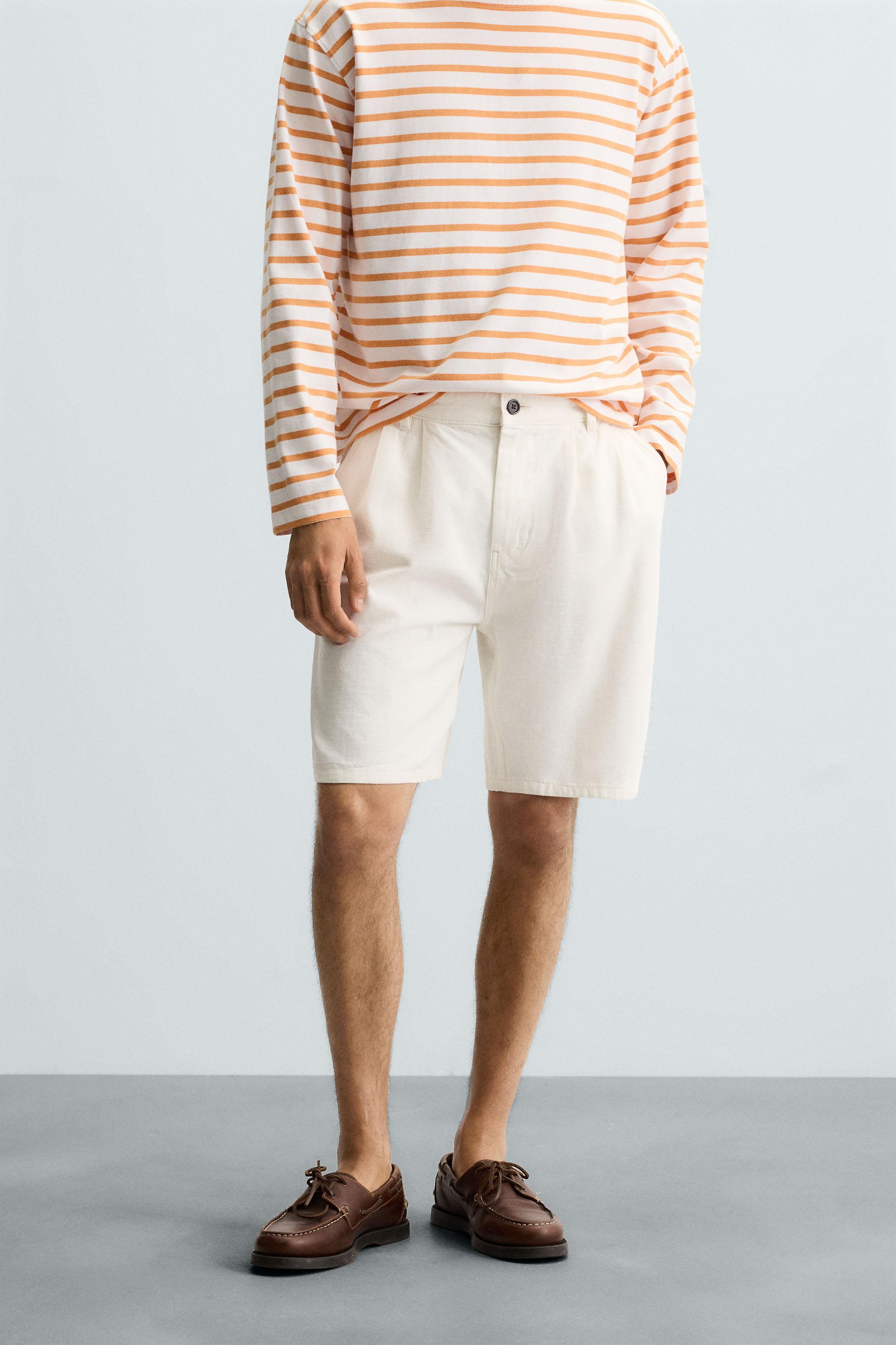 RELAXED FIT PLEATED BERMUDA SHORTS