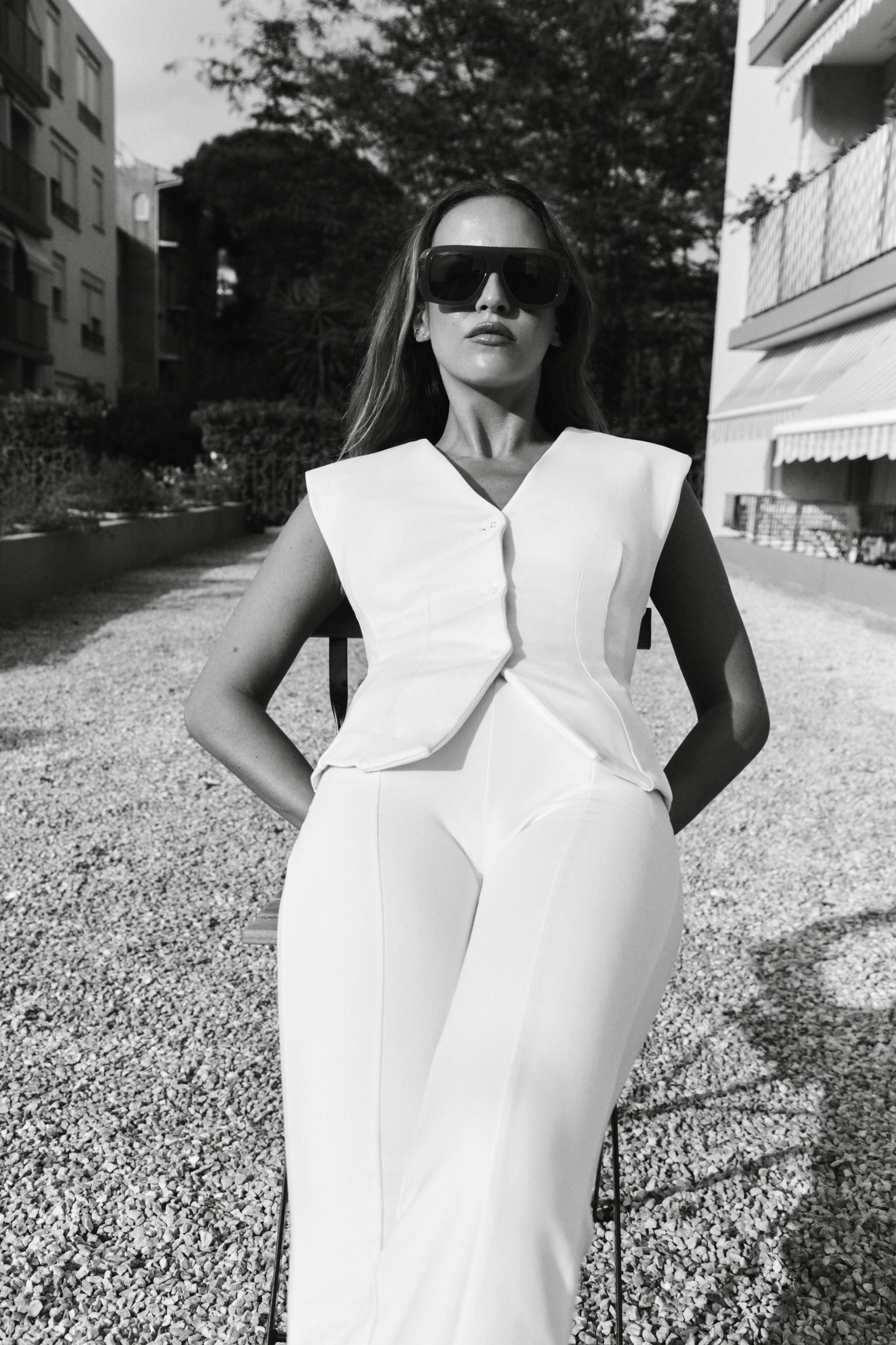 INTERLOCK KNIT VEST TOP