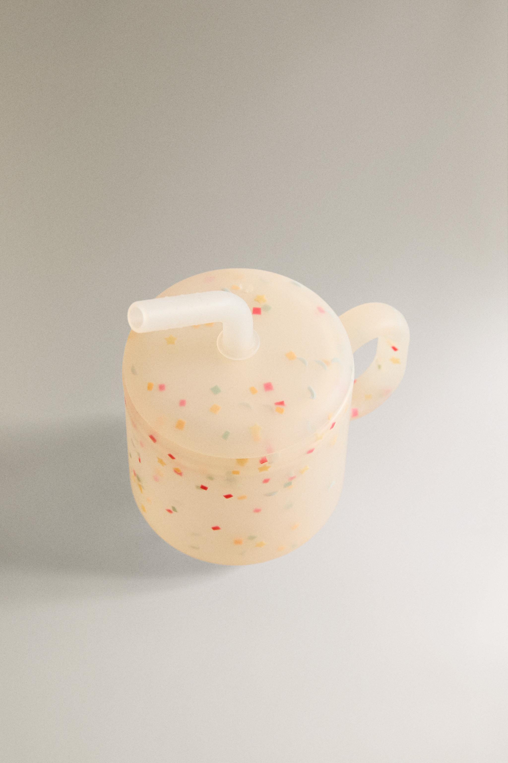 CHILDREN'S SILICONE CONFETTI TUMBLER