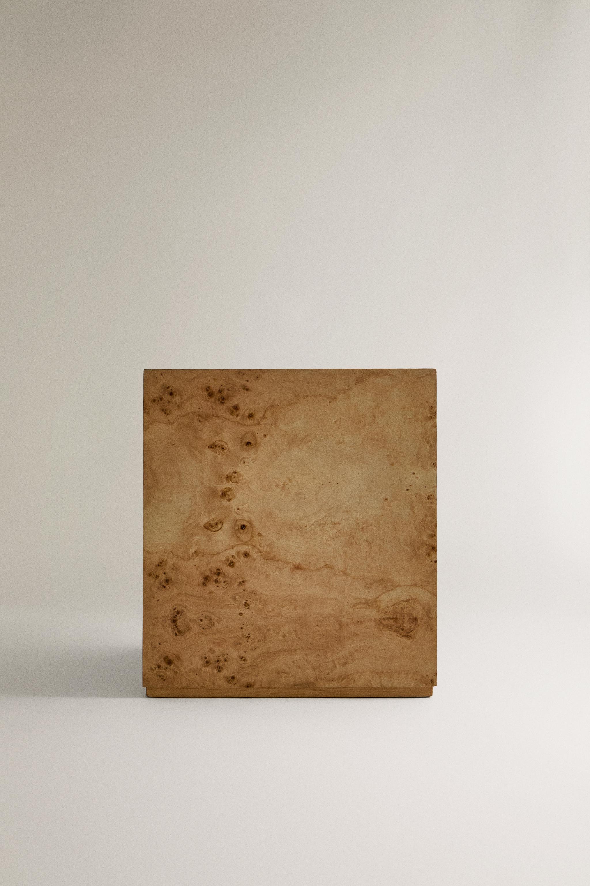 ROOT WOOD CUBE TABLE