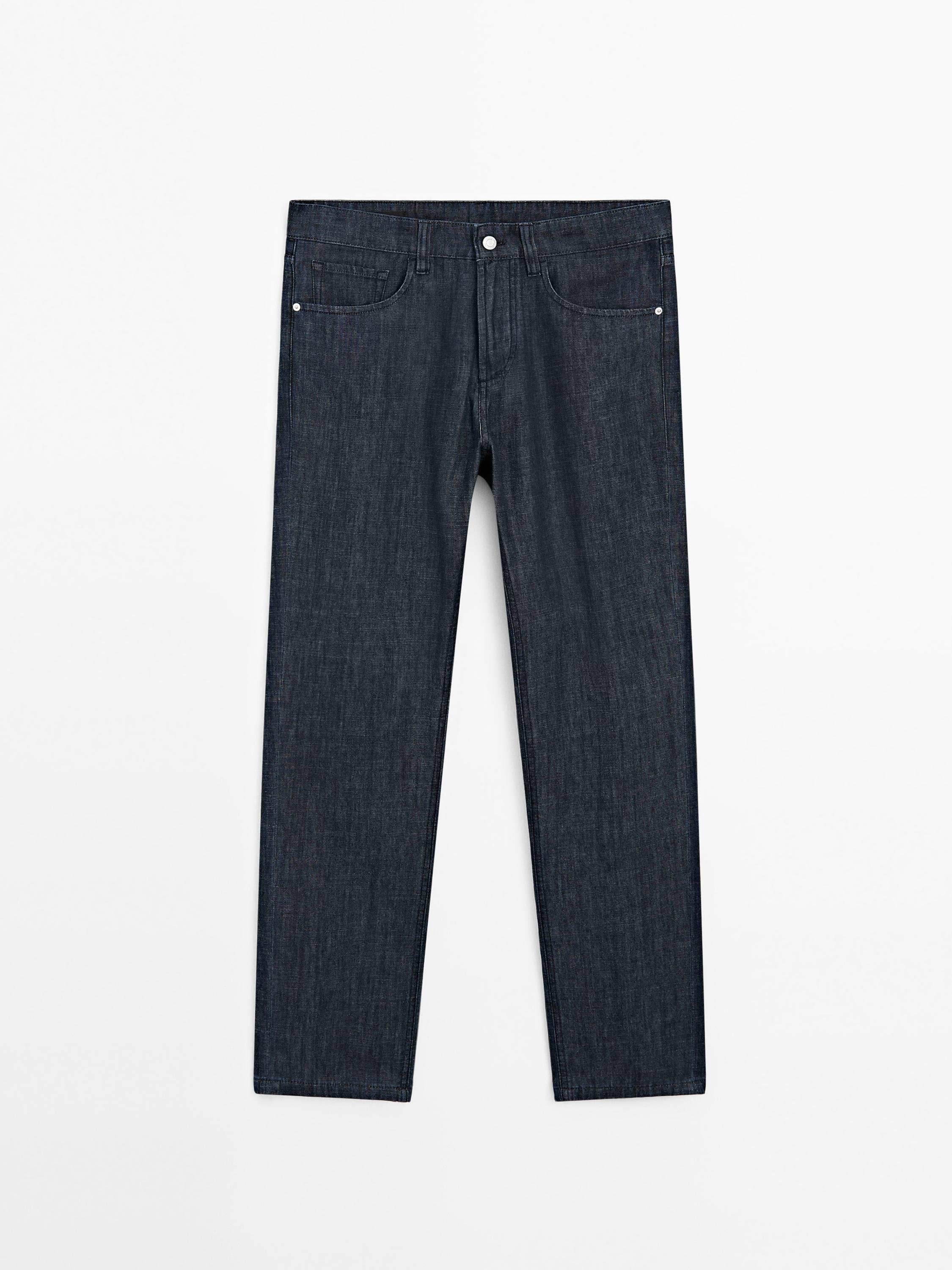 Lightweight tapered fit jeans