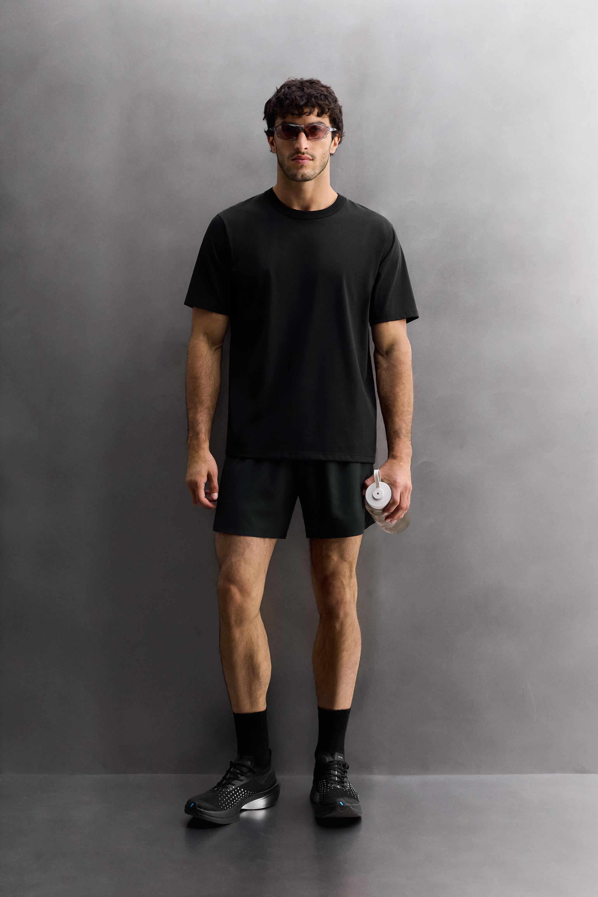 RELAXED FIT TRAINING T-SHIRT