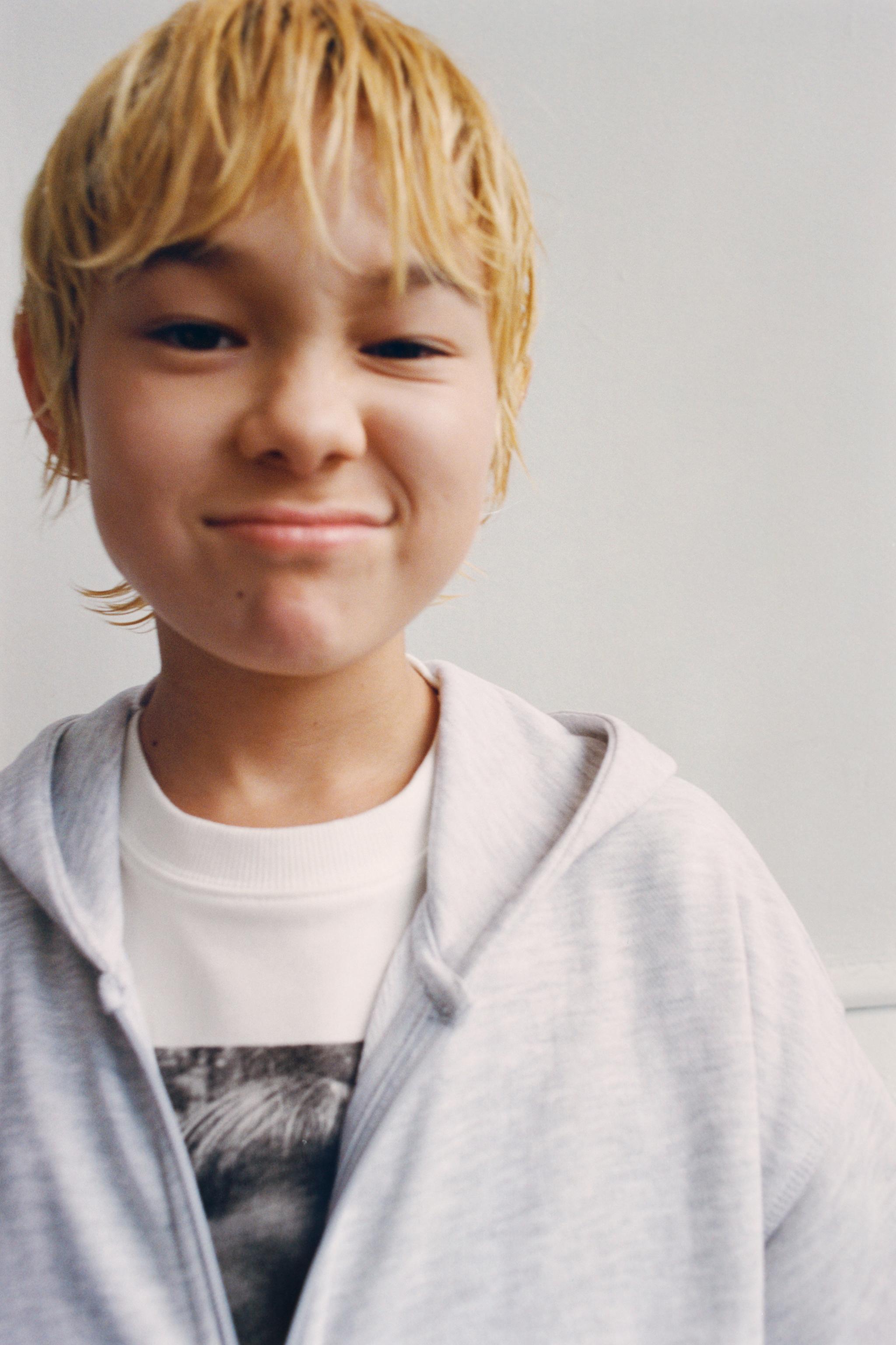 EMBROIDERED TEXT HOODED SWEATSHIRT