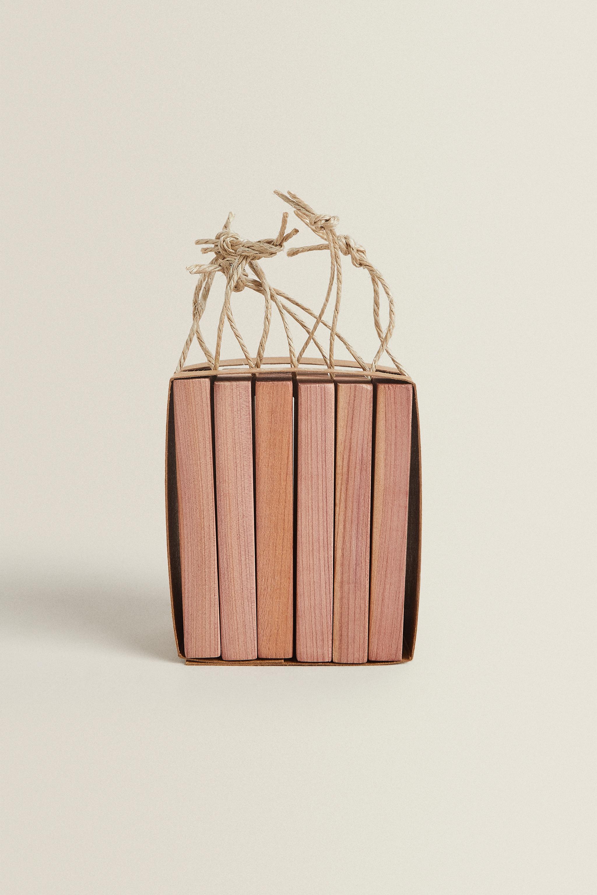 PACK OF WARDROBE CEDAR BLOCKS (PACK OF 6)