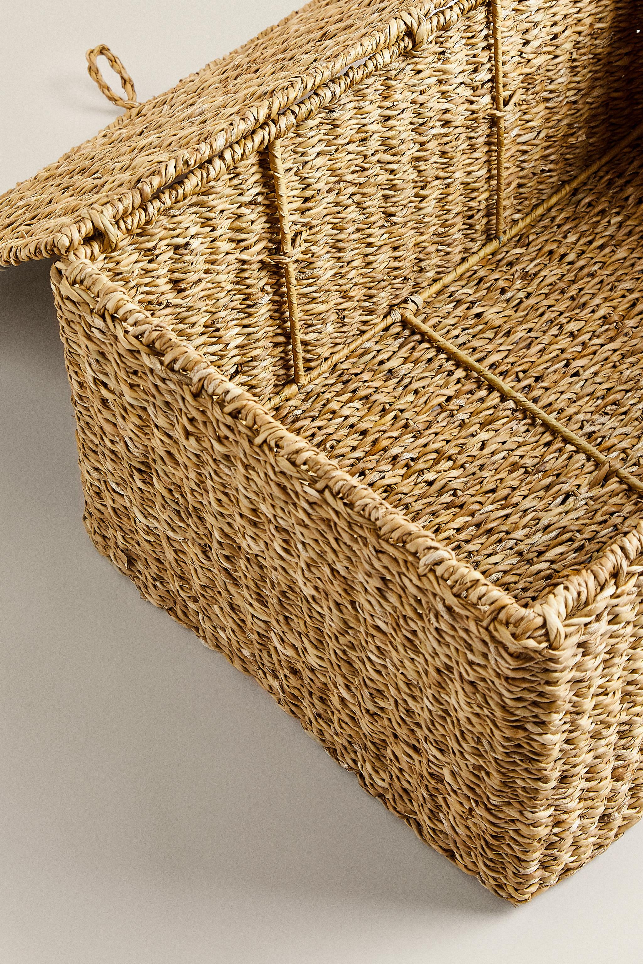 SEAGRASS BASKET WITH LID