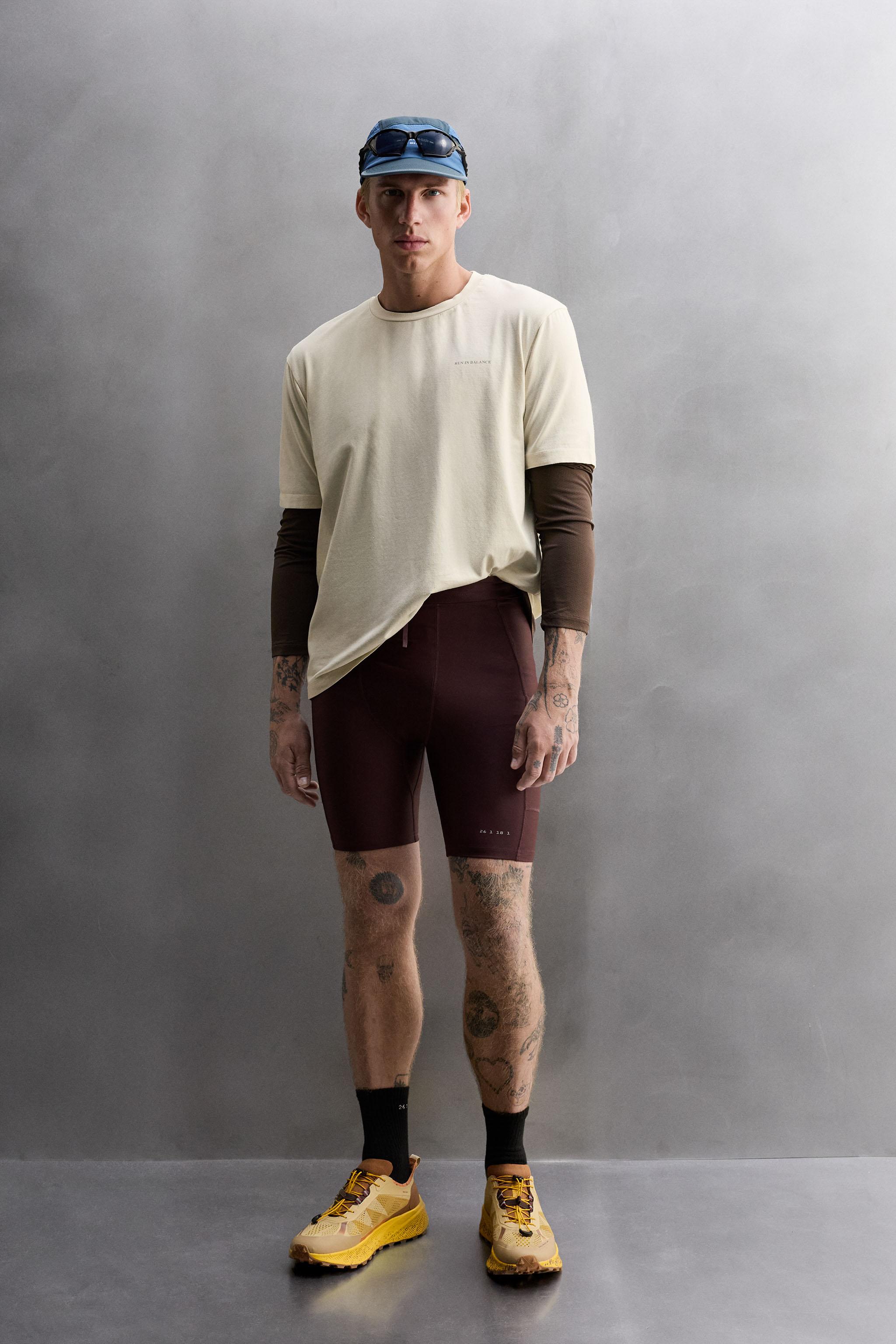 GRAPHIC PRINT T-SHIRT