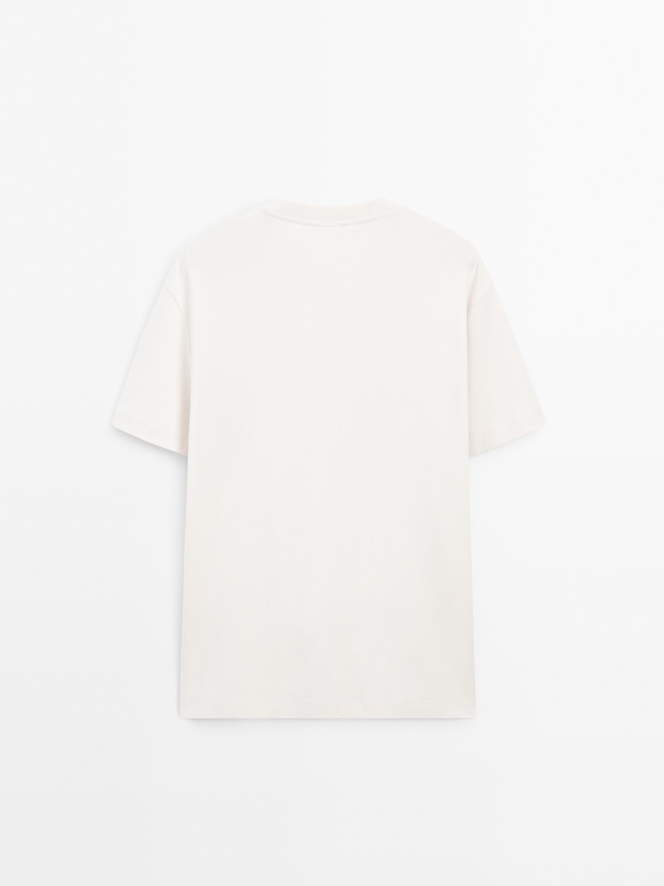 100% cotton medium weight T-shirt