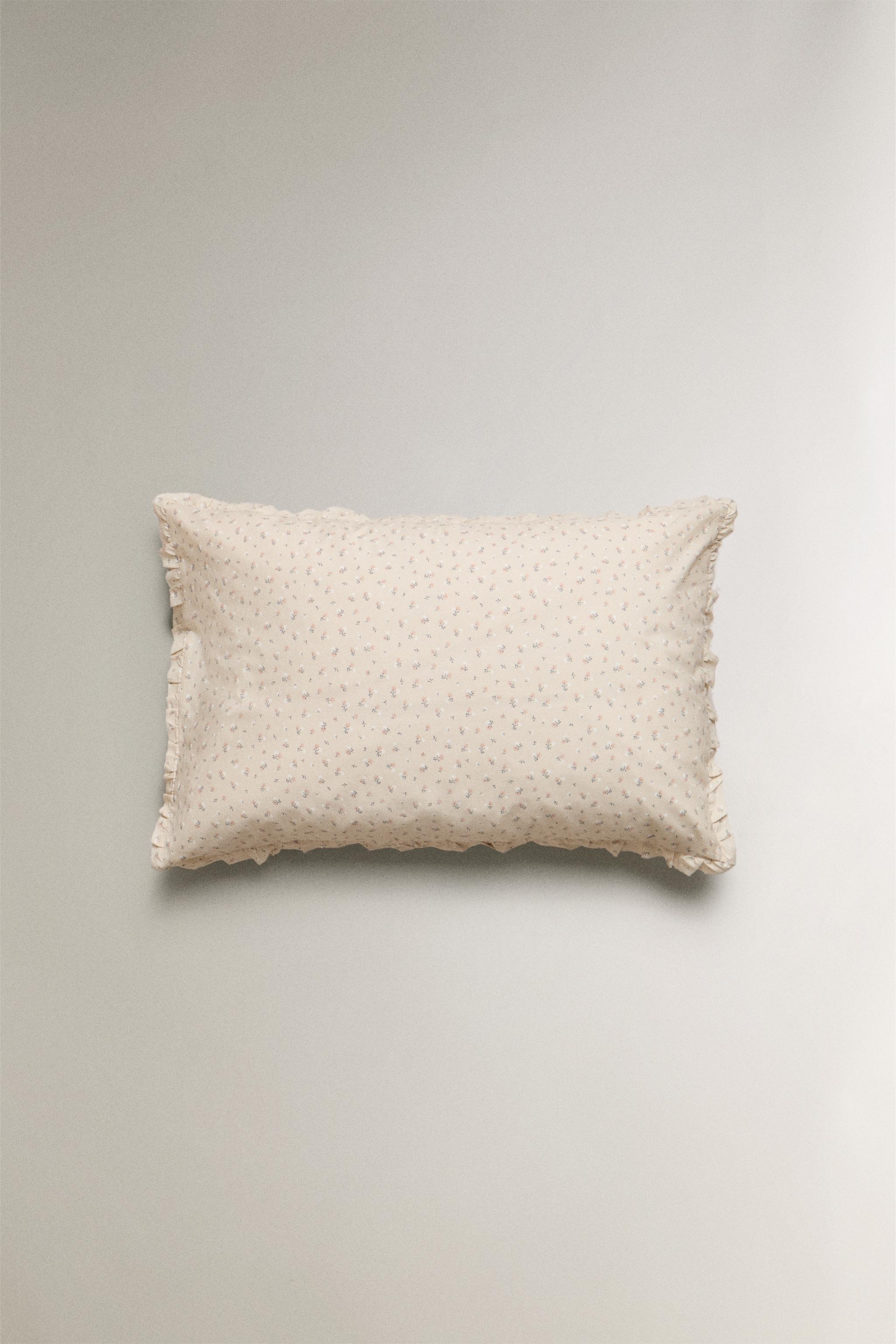 CHILDREN'S FLORAL RUFFLED PILLOWCASE