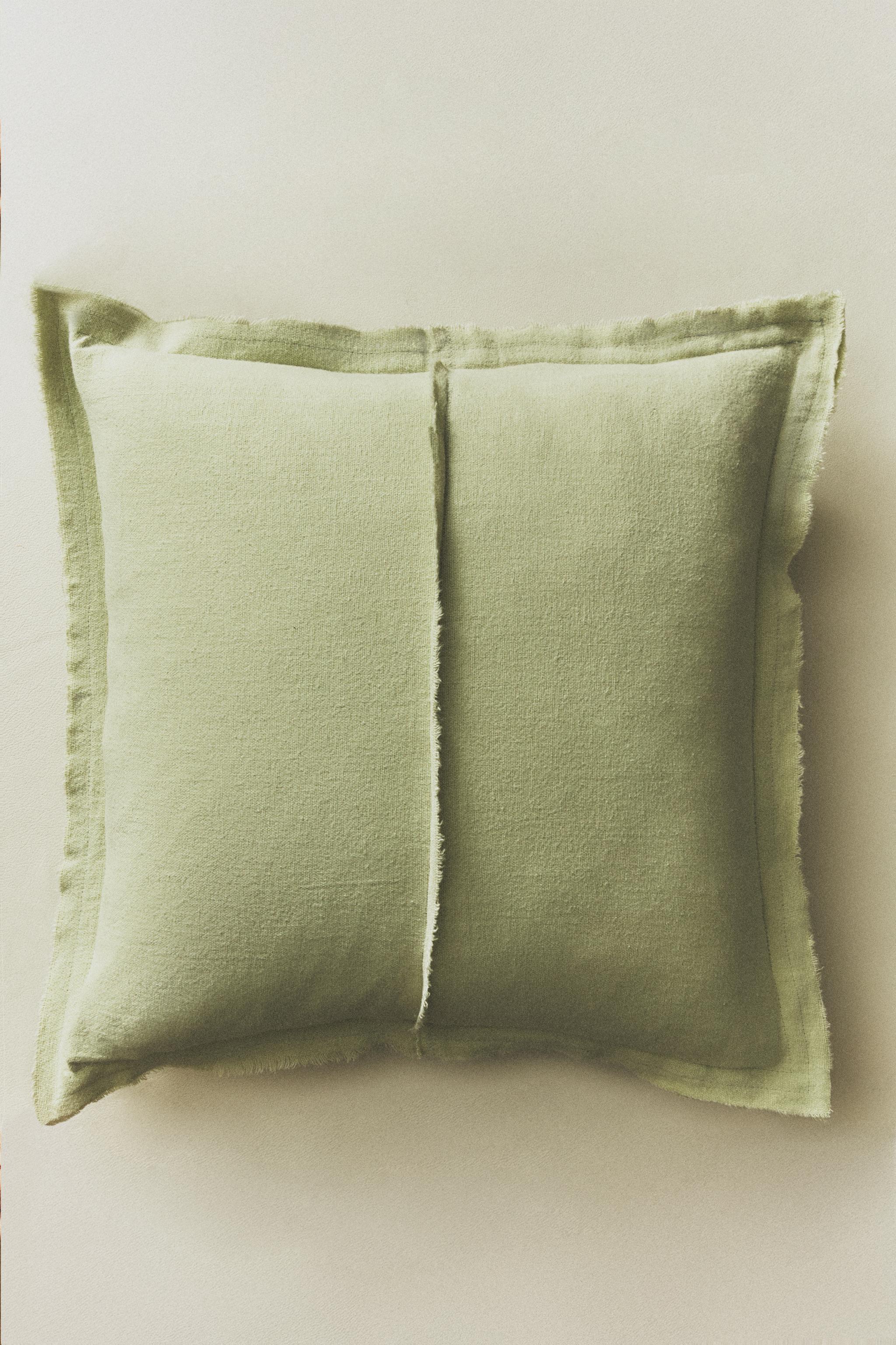 FRINGED THROW PILLOW COVER