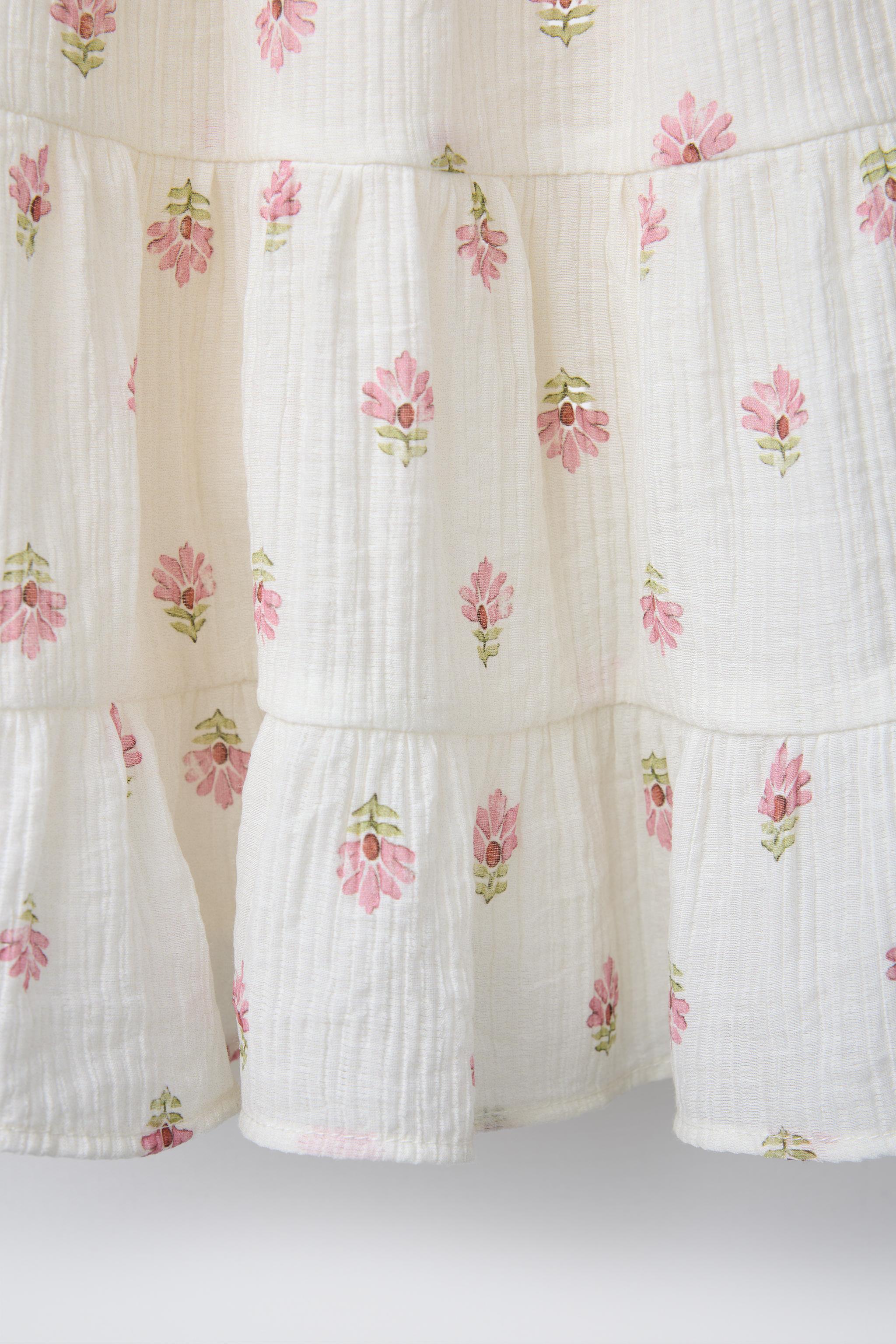 TEXTURED RUFFLED FLORAL DRESS