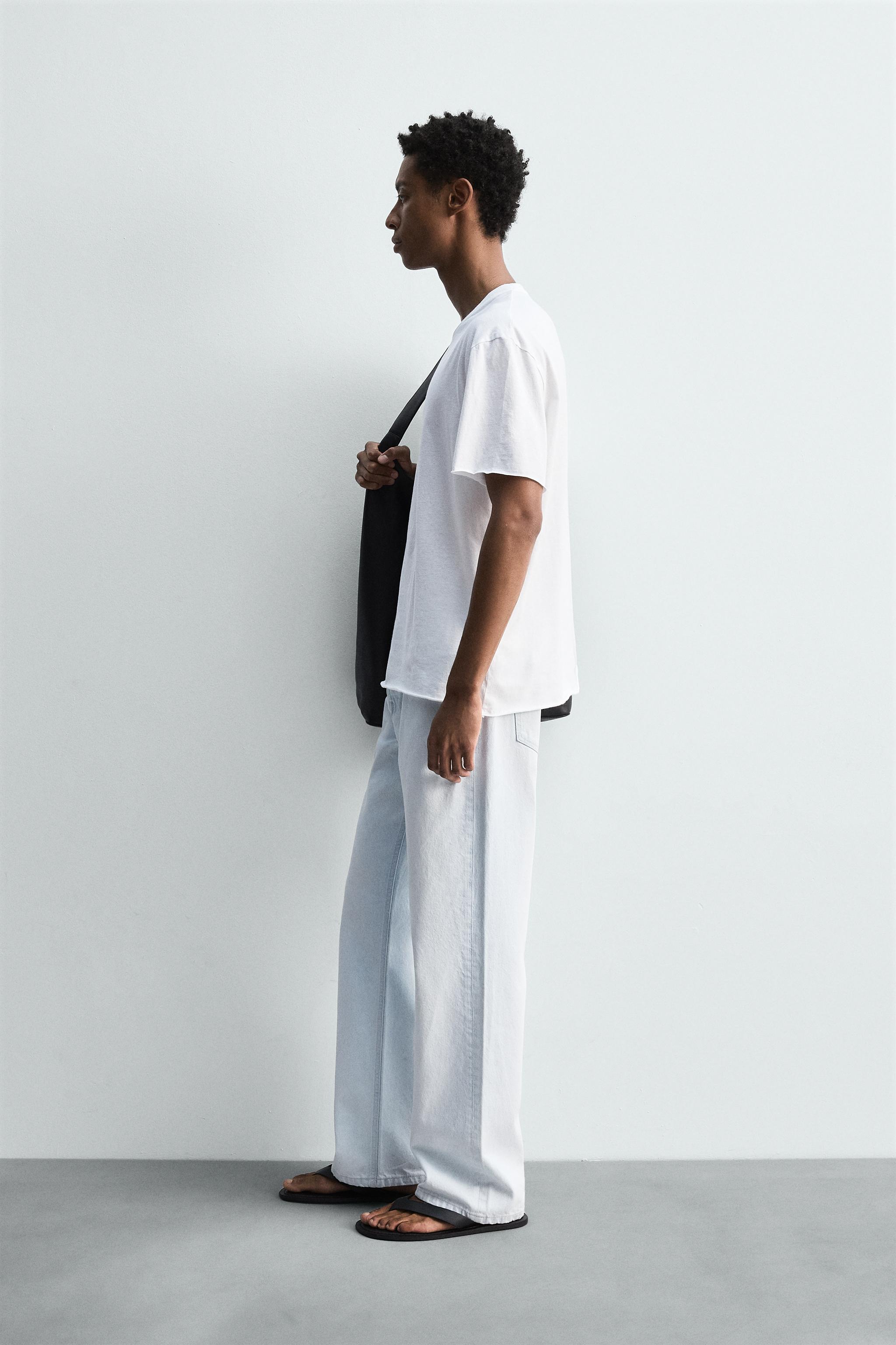 LIGHTWEIGHT T-SHIRT WITH IRREGULAR FINISH