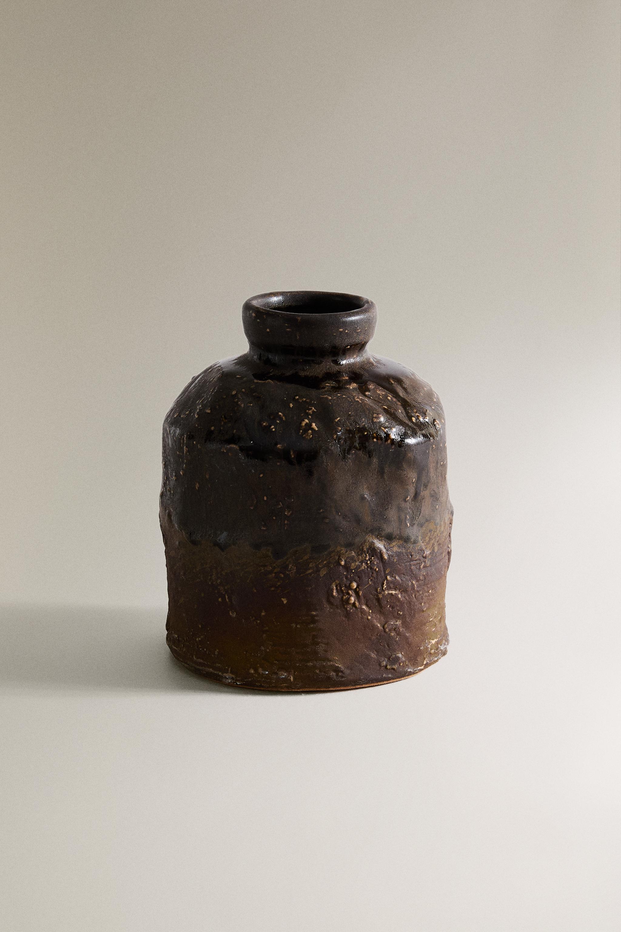 TEXTURED CERAMIC VASE