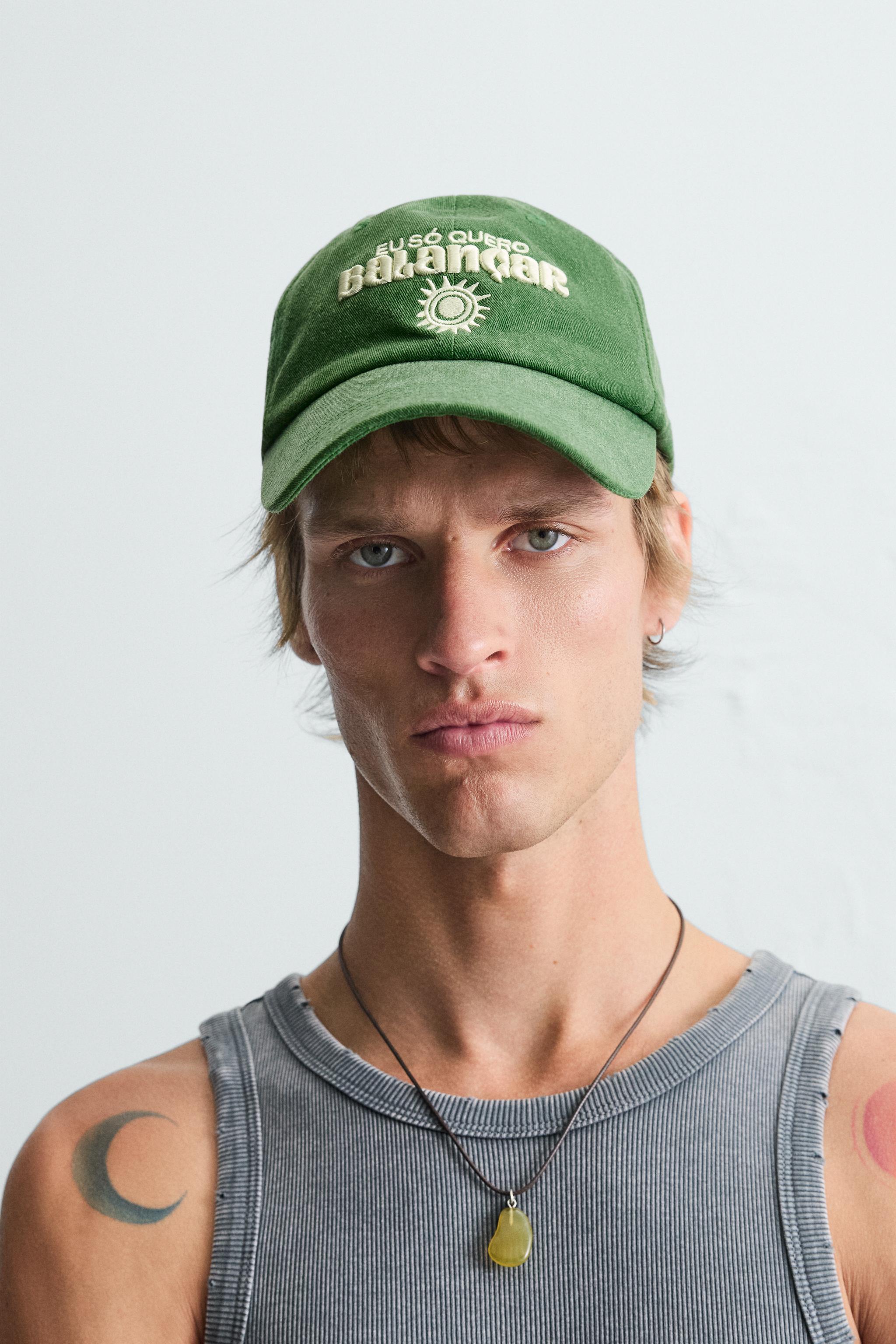 CONTRAST EMBROIDERY CAP