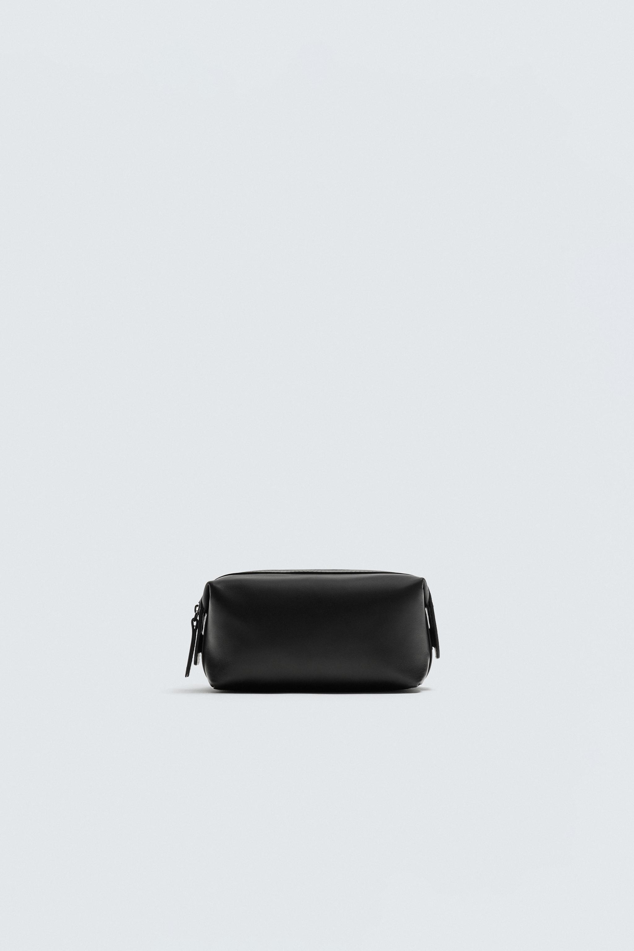 LEATHER TOILETRY BAG
