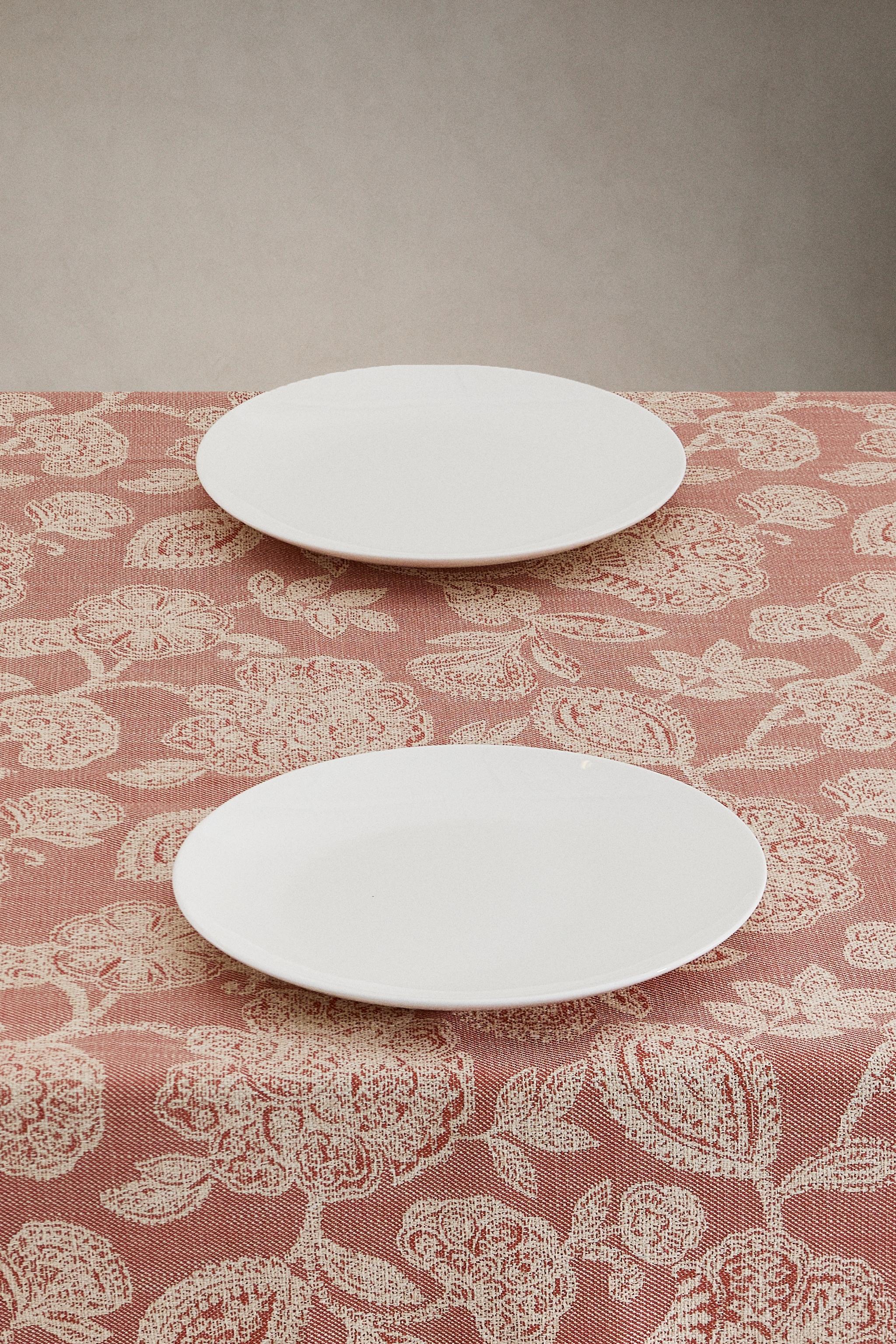 FLORAL JACQUARD COTTON LINEN TABLECLOTH