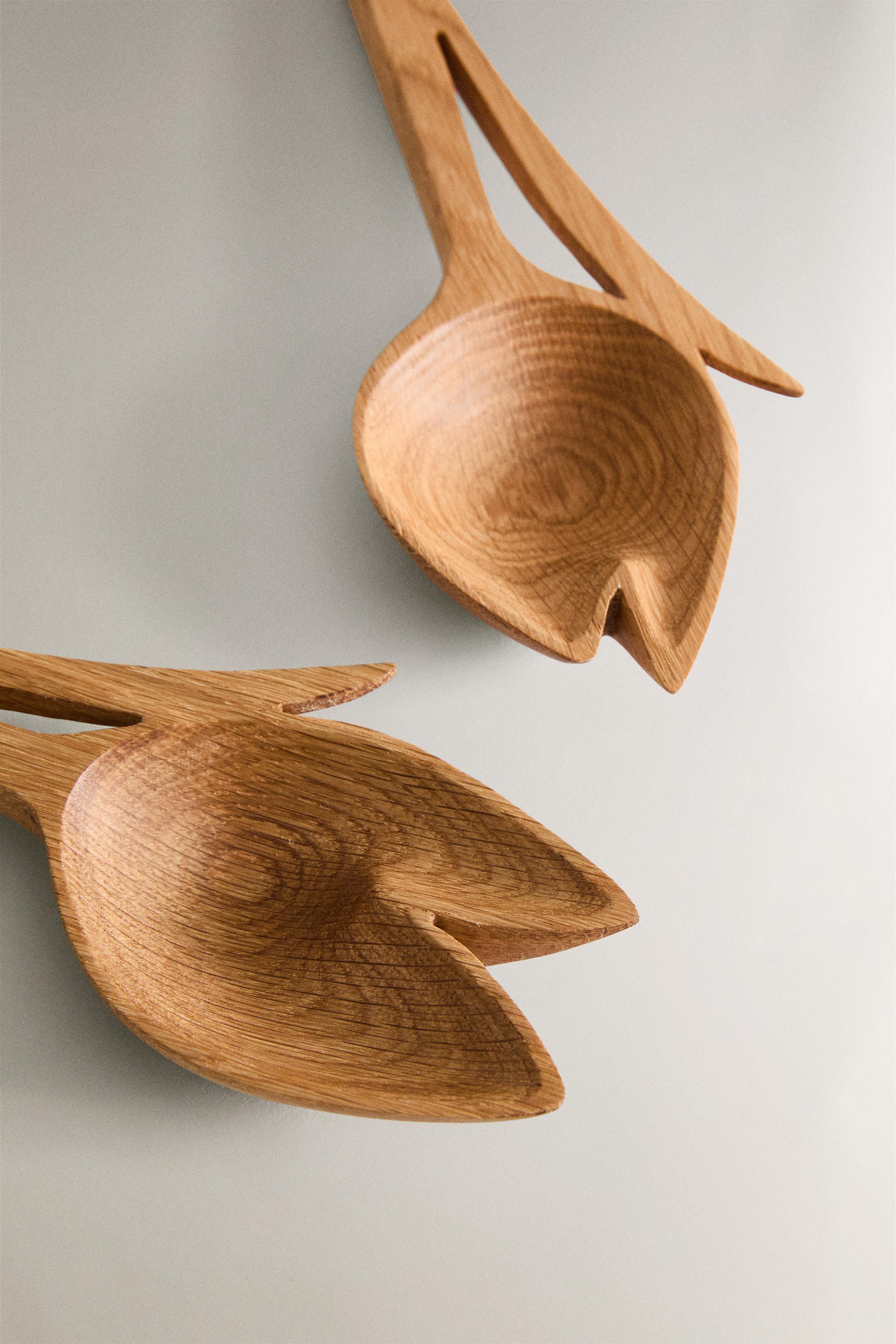 TULIP WOOD SALAD FLATWARE SET (SET OF 2)