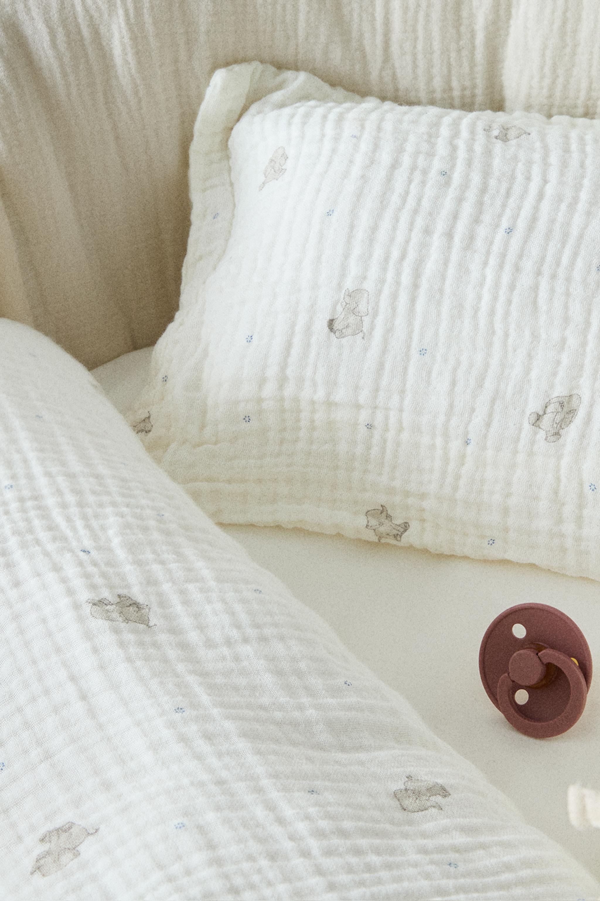 MINI CRIB MUSLIN ELEPHANT SHEET SET