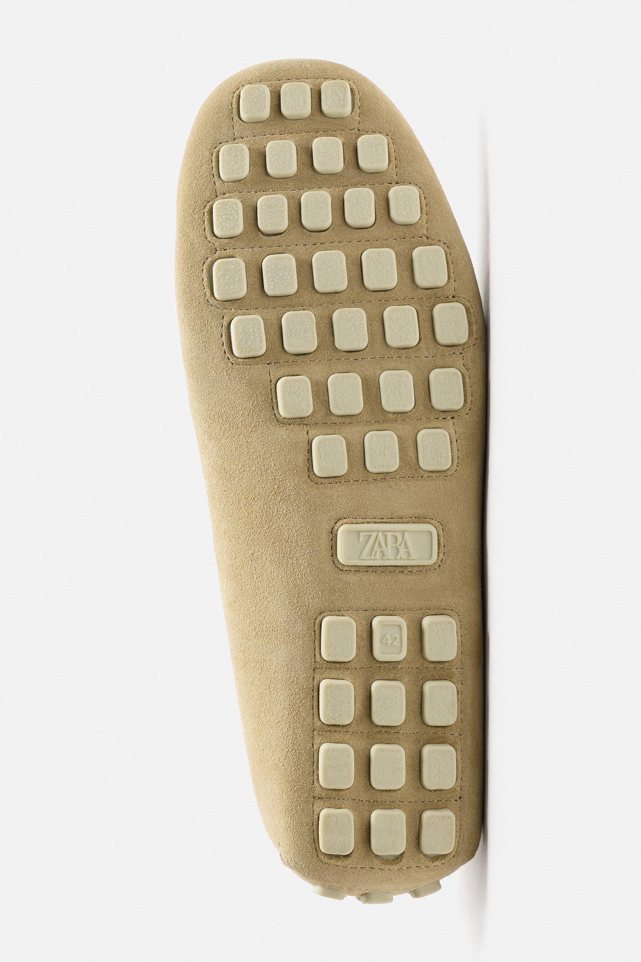 CASUAL LEATHER LOAFERS