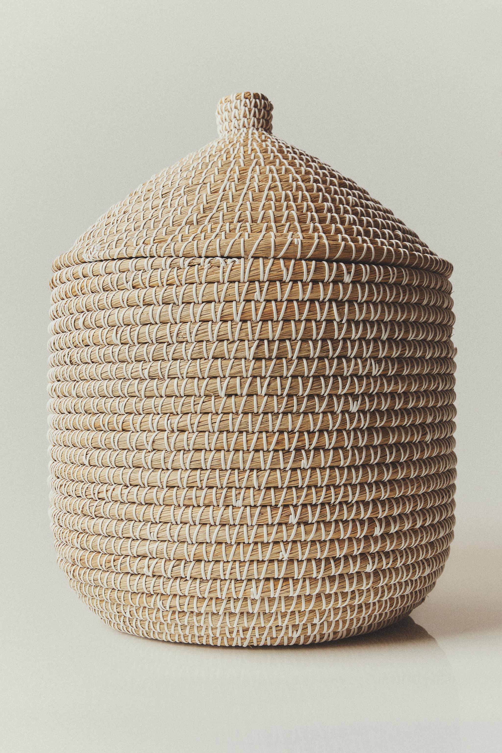 ROUND BASKET WITH LID